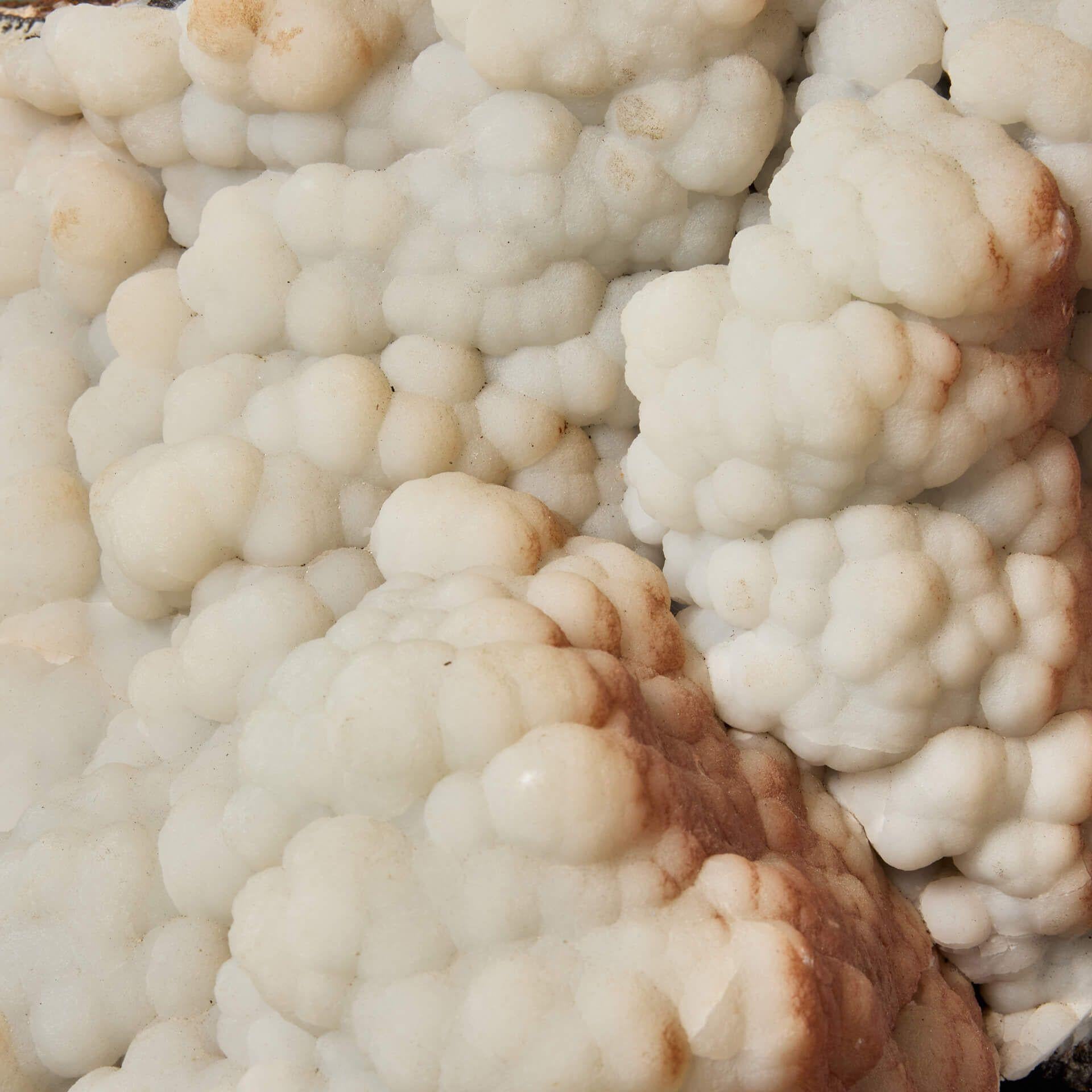 Malgache Spécimen d'aragonite blanche naturelle en vente
