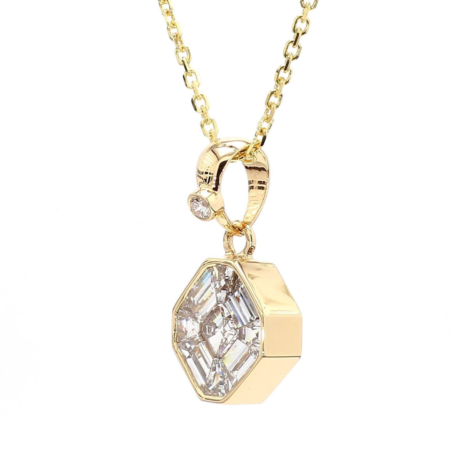 Il bellissimo ciondolo con diamante di RareGemworld. Montato in una splendida montatura in oro giallo 18 carati con diamanti bianchi naturali a taglio baguette, completati da diamanti bianchi tondi naturali. Questo ciondolo è destinato a stupire e