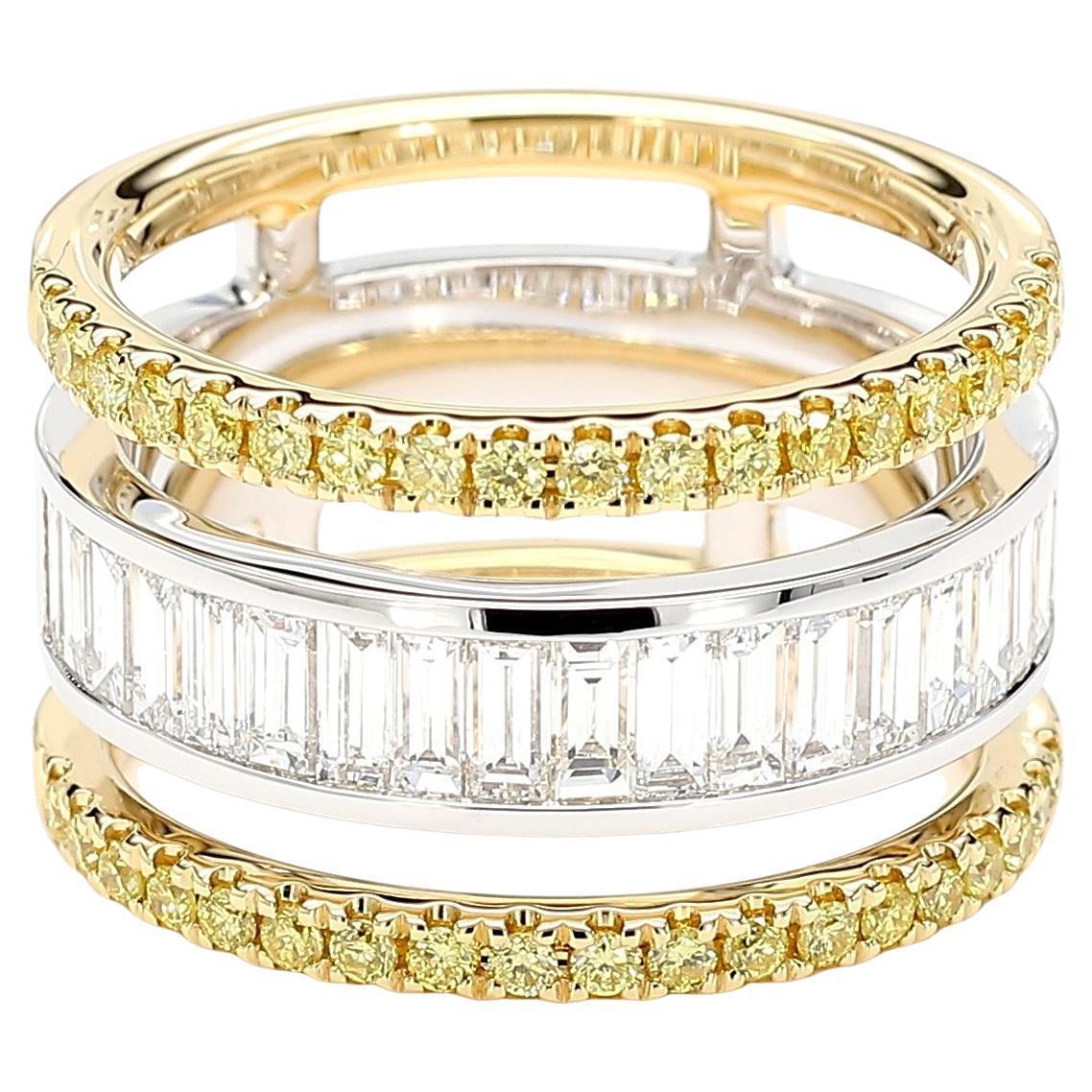Bague cocktail en or blanc avec diamants baguettes blancs naturels de 1.71 carat poids total en vente