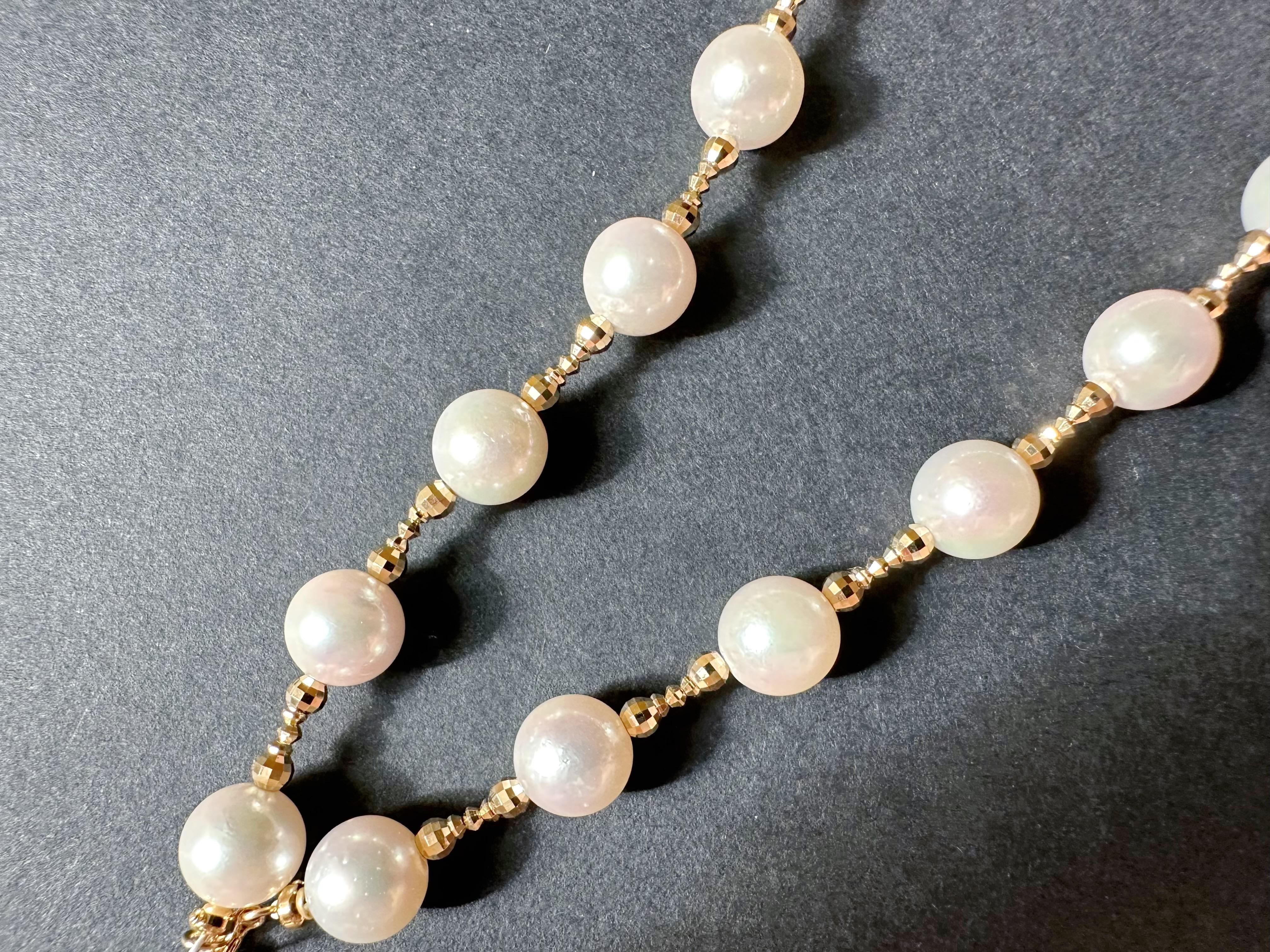 Natural White Colour Japan Sea Water Akoya Pearl Necklace with 18K Golden Beads For Sale 1
