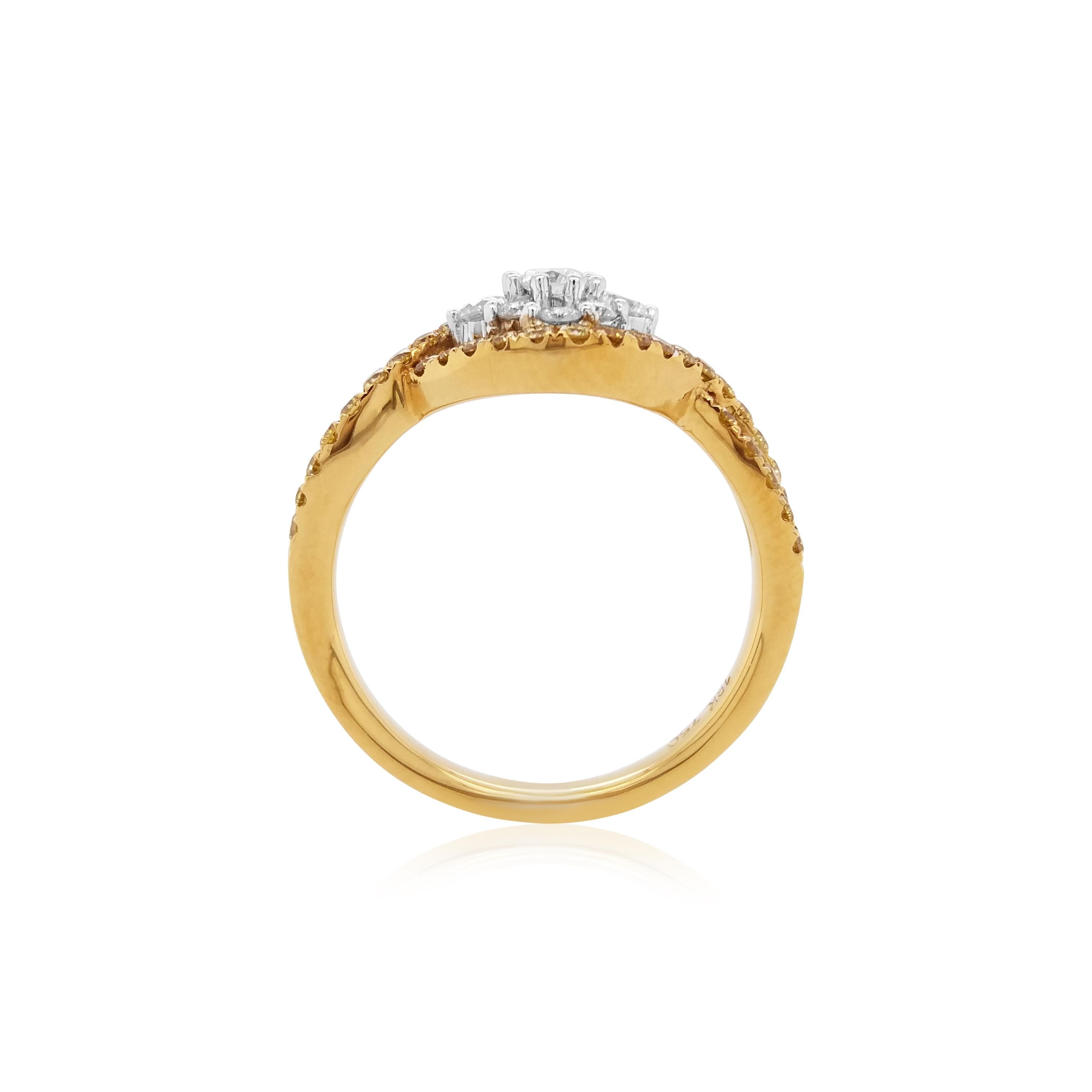 Contemporain Bague de fiançailles en or 18 carats avec diamant blanc naturel et diamant jaune en vente