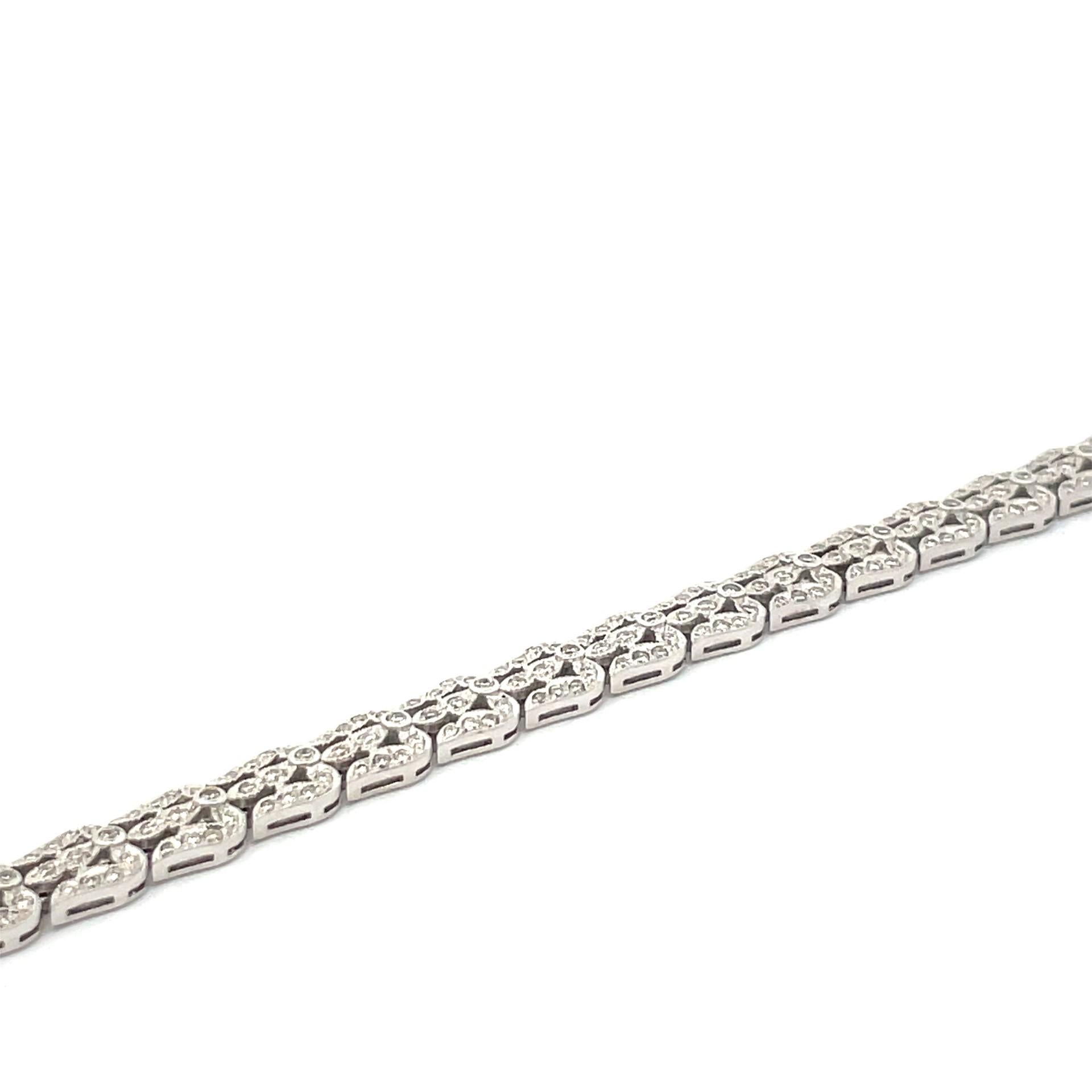 Contemporary Natural White Diamond Pave Bracelet in 18 Karat White Gold For Sale