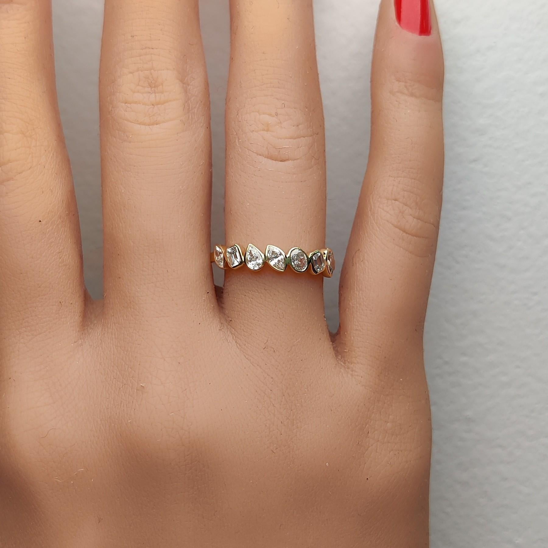 Natural White Emerald Diamond 0.73 Carat TW Yellow Gold Cocktail Band In New Condition For Sale In New York, NY
