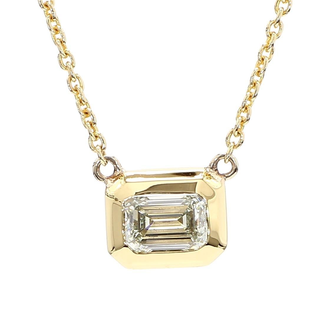 Contemporain Collier pendentif en or jaune avec émeraude blanche naturelle et diamant de 1,01 carat Tw en vente