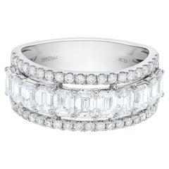 Alliance en or blanc avec émeraude blanche naturelle de 2,27 carats poids total