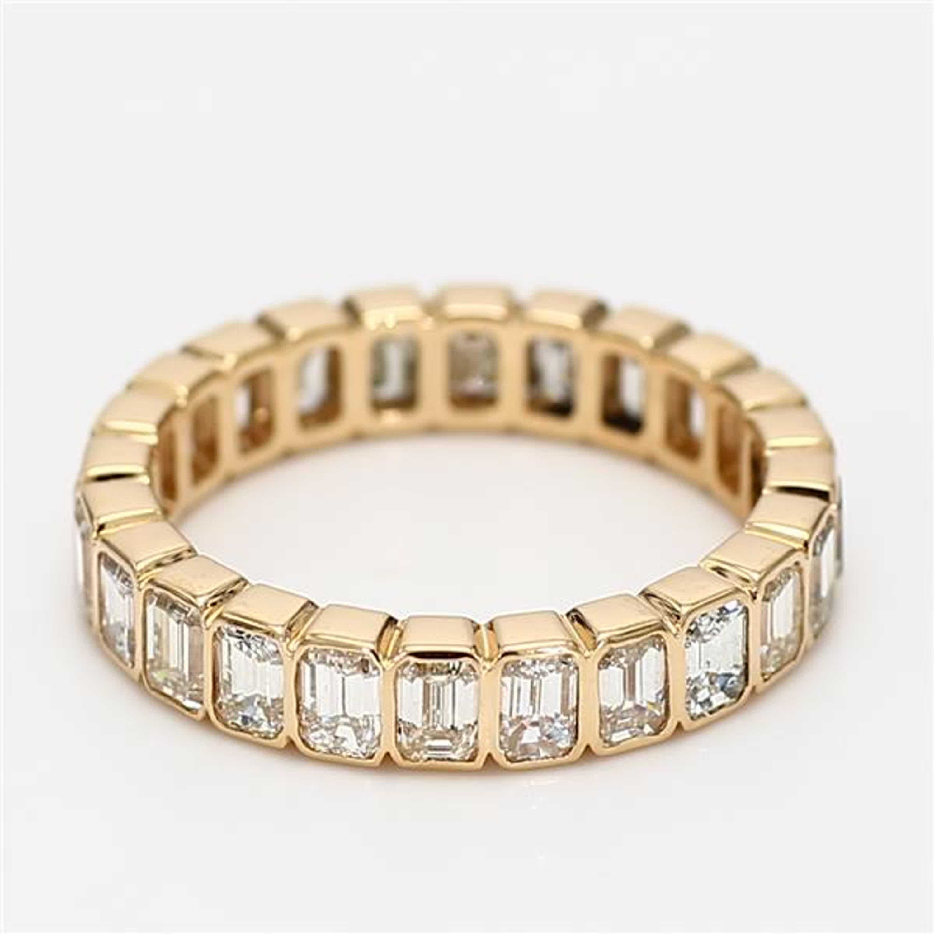 Eternity-Ring, natürlicher weißer Smaragd, Diamant, 3,25 Karat TW Gelbgold (Zeitgenössisch) im Angebot