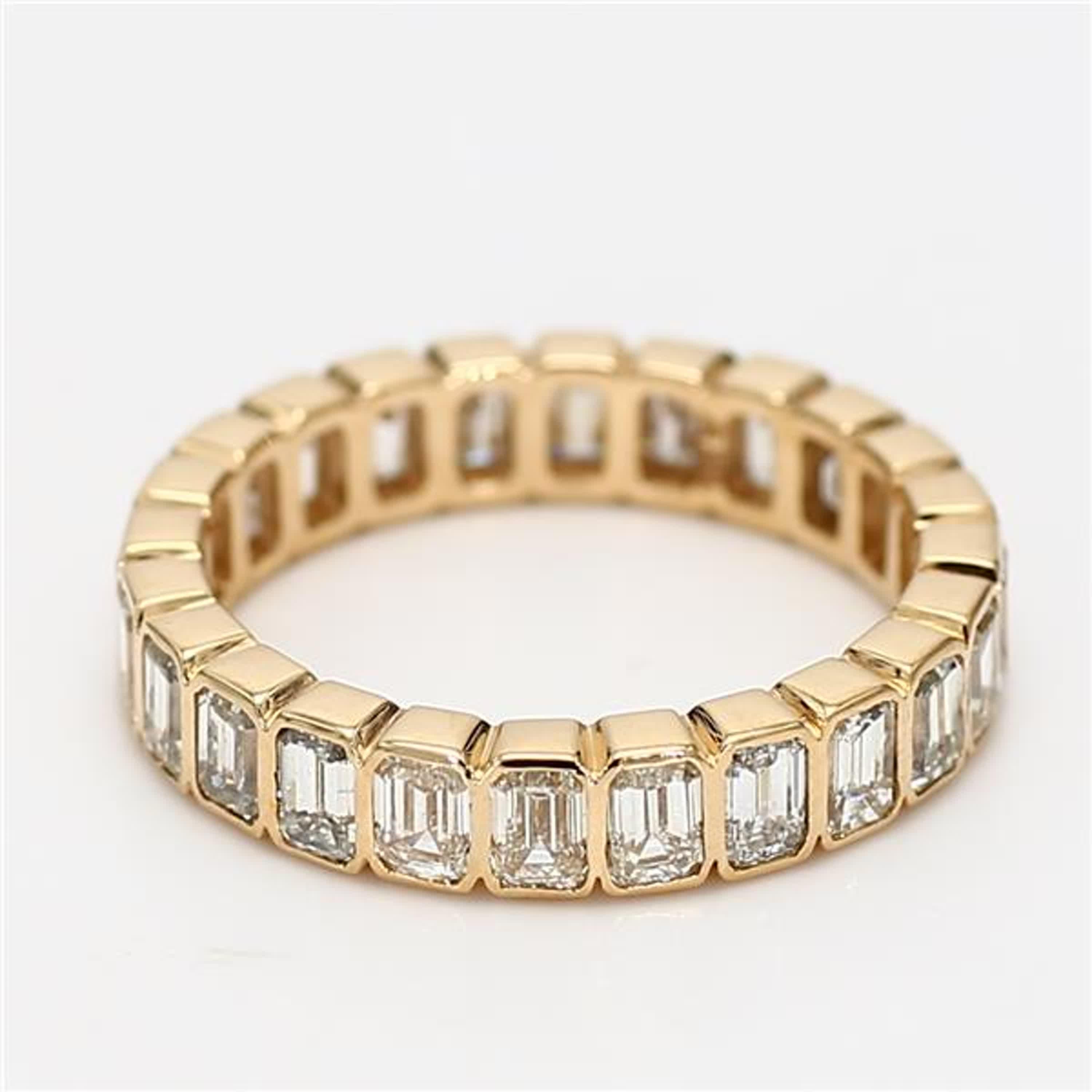 Eternity-Ring, natürlicher weißer Smaragd, Diamant, 3,25 Karat TW Gelbgold im Zustand „Neu“ im Angebot in New York, NY