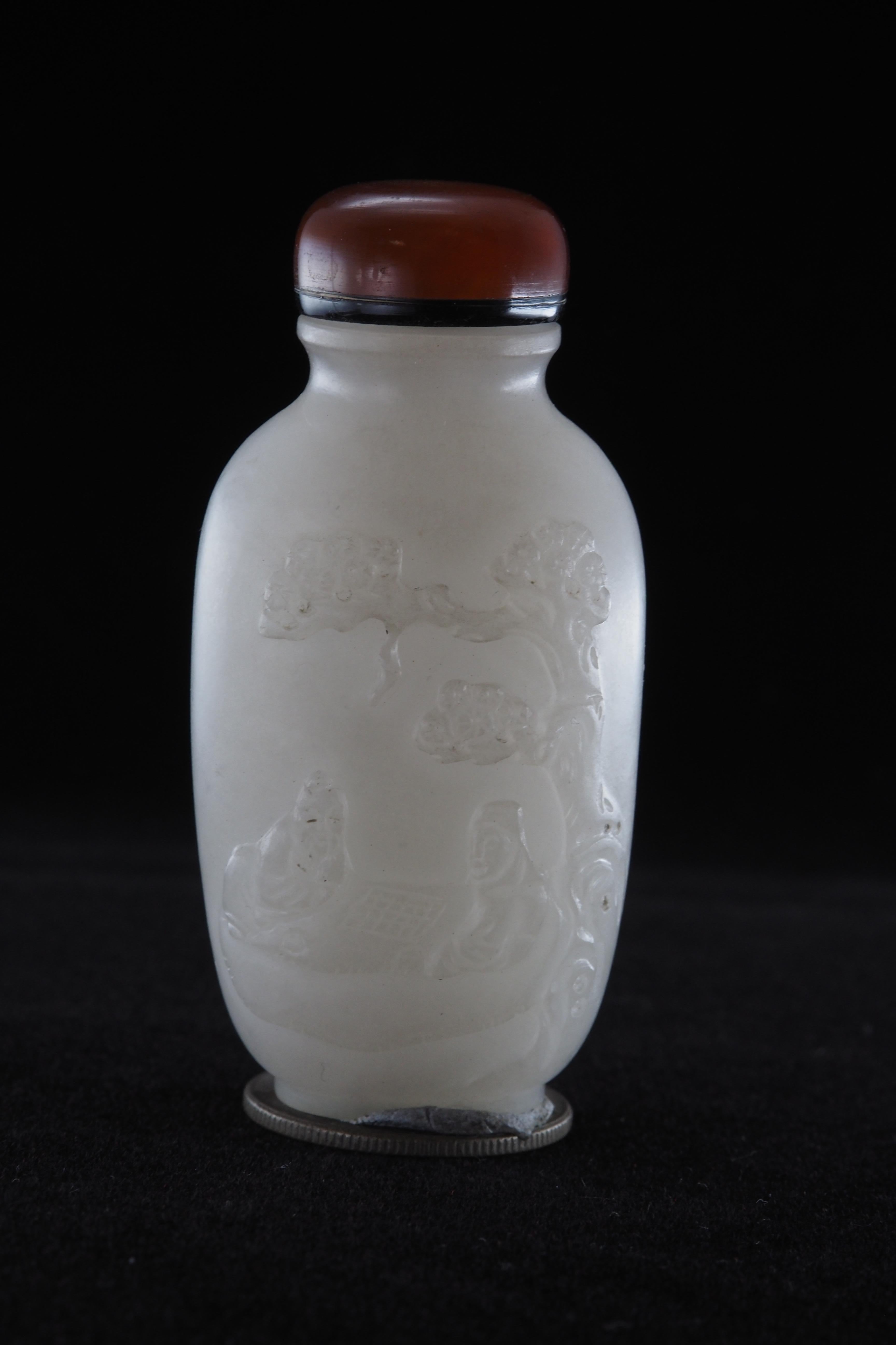 Flacon à priser en jade blanc naturel et agate en vente 5
