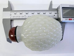 Natural white jade and agate snuff bottle