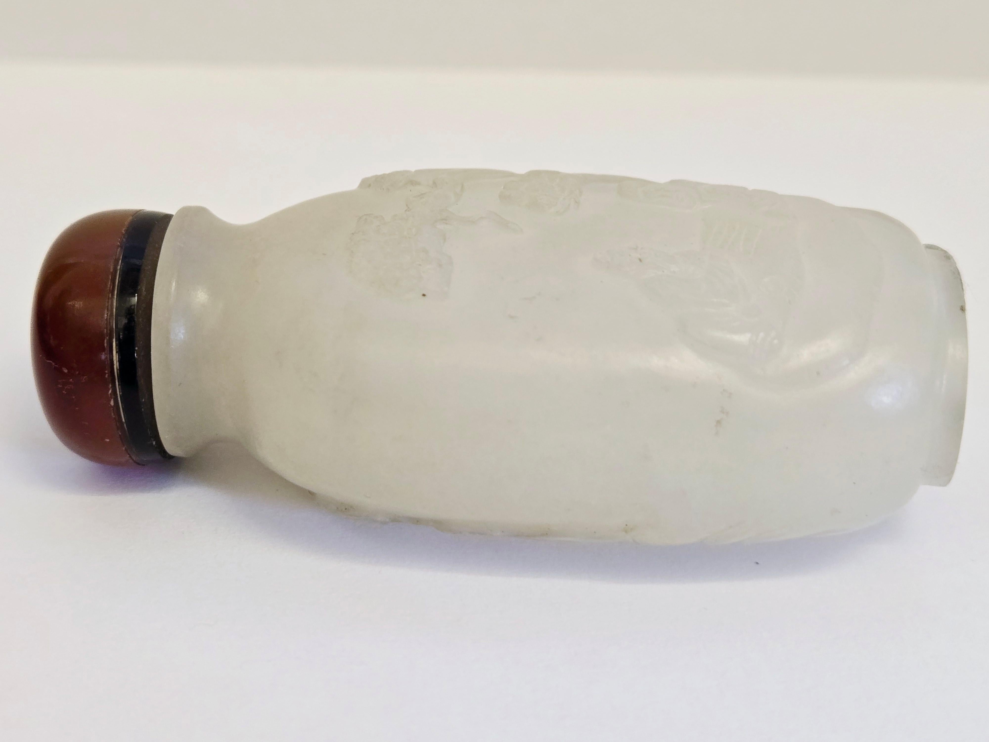 Flacon à priser en jade blanc naturel et agate Bon état - En vente à Pasadena, CA