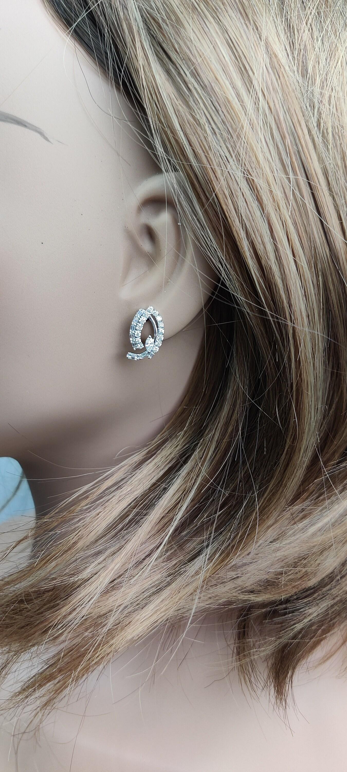 Clous d'oreilles en or blanc avec diamants blancs marquises naturels de 1,16 carat poids total Neuf - En vente à New York, NY