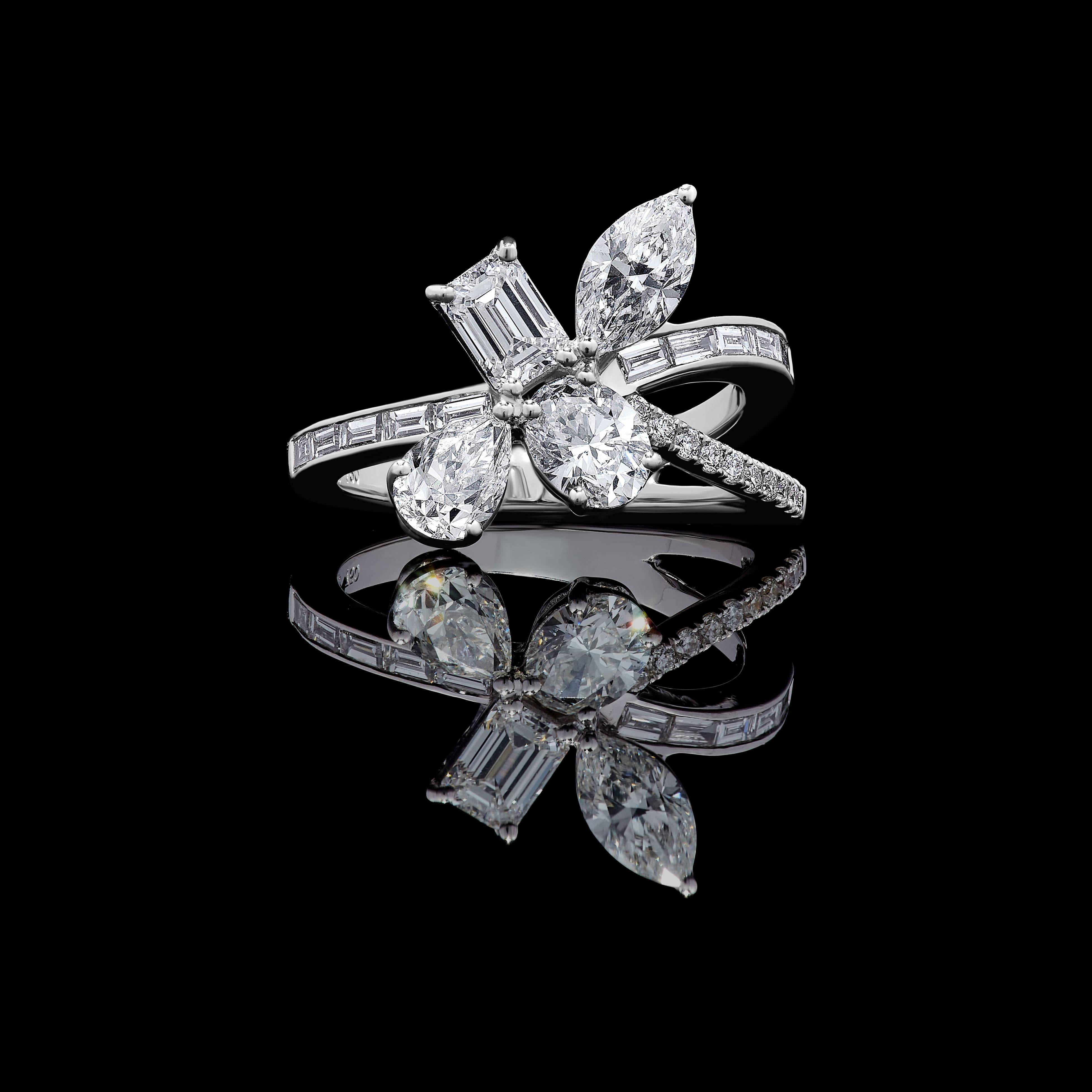 Natürlicher weißer Mix Diamant 2.46 Karat TW Weißgold Cocktail-Ring (Zeitgenössisch) im Angebot