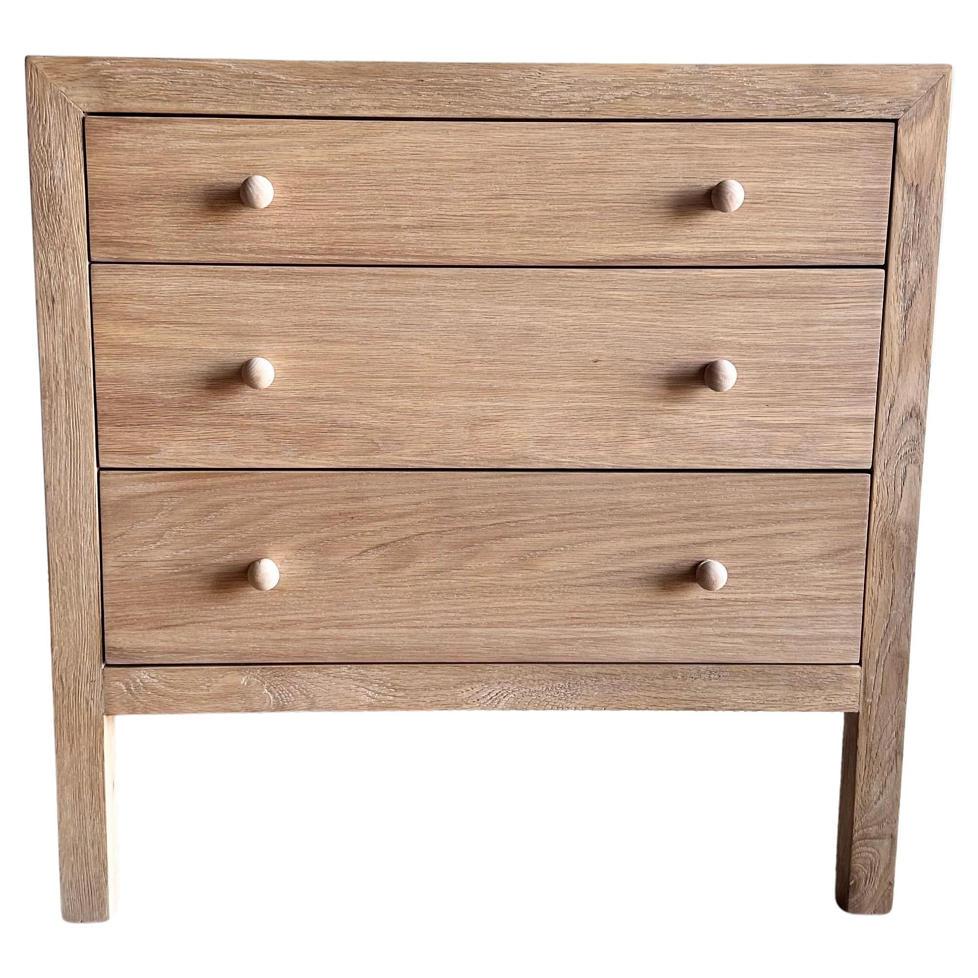 Table de nuit à 3 tiroirs en Oak Oak Nature avec tiroirs à fermeture douce