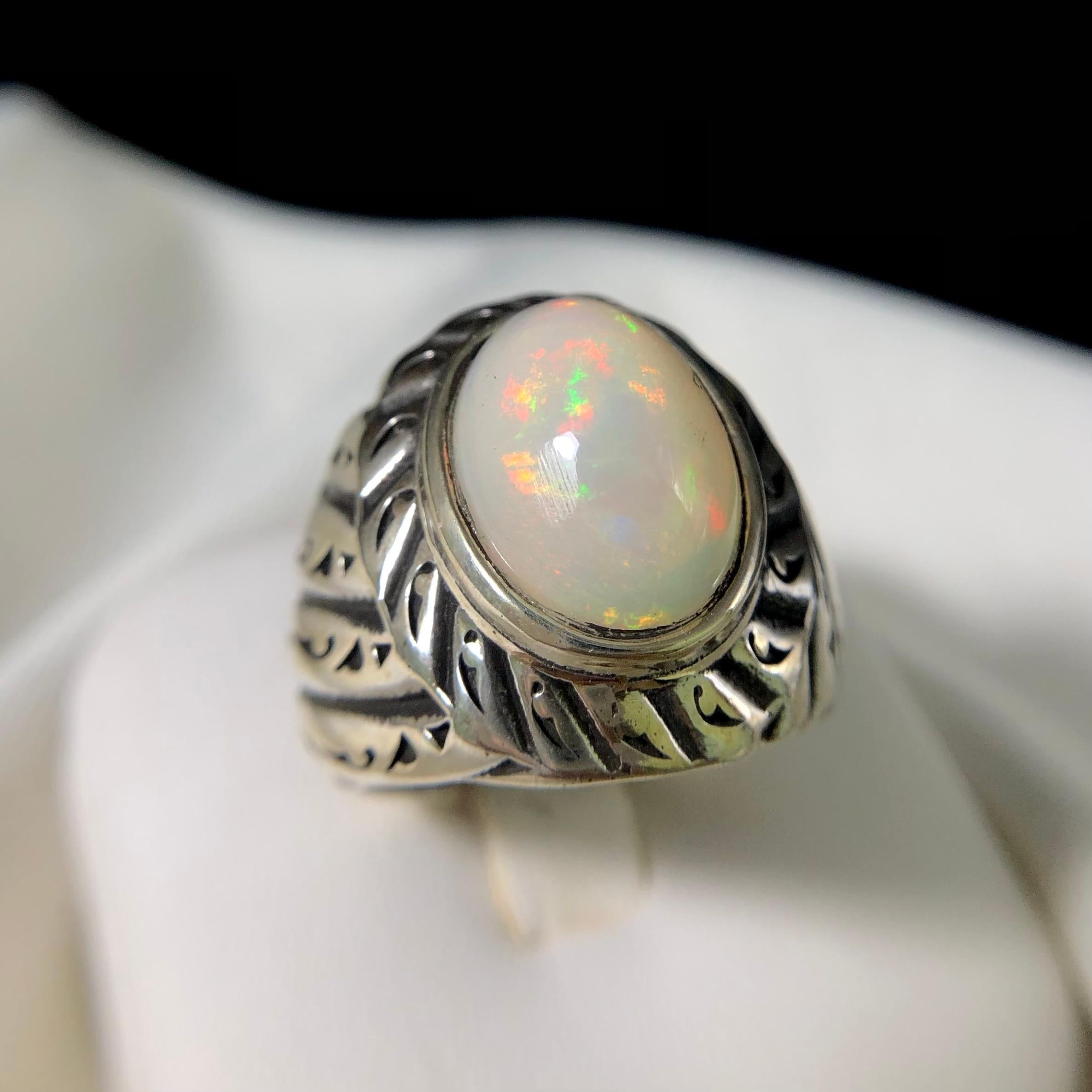 Uomo Anello in argento 925 opale bianco naturale fatto a mano pieno di fuoco misura 9,5 in vendita