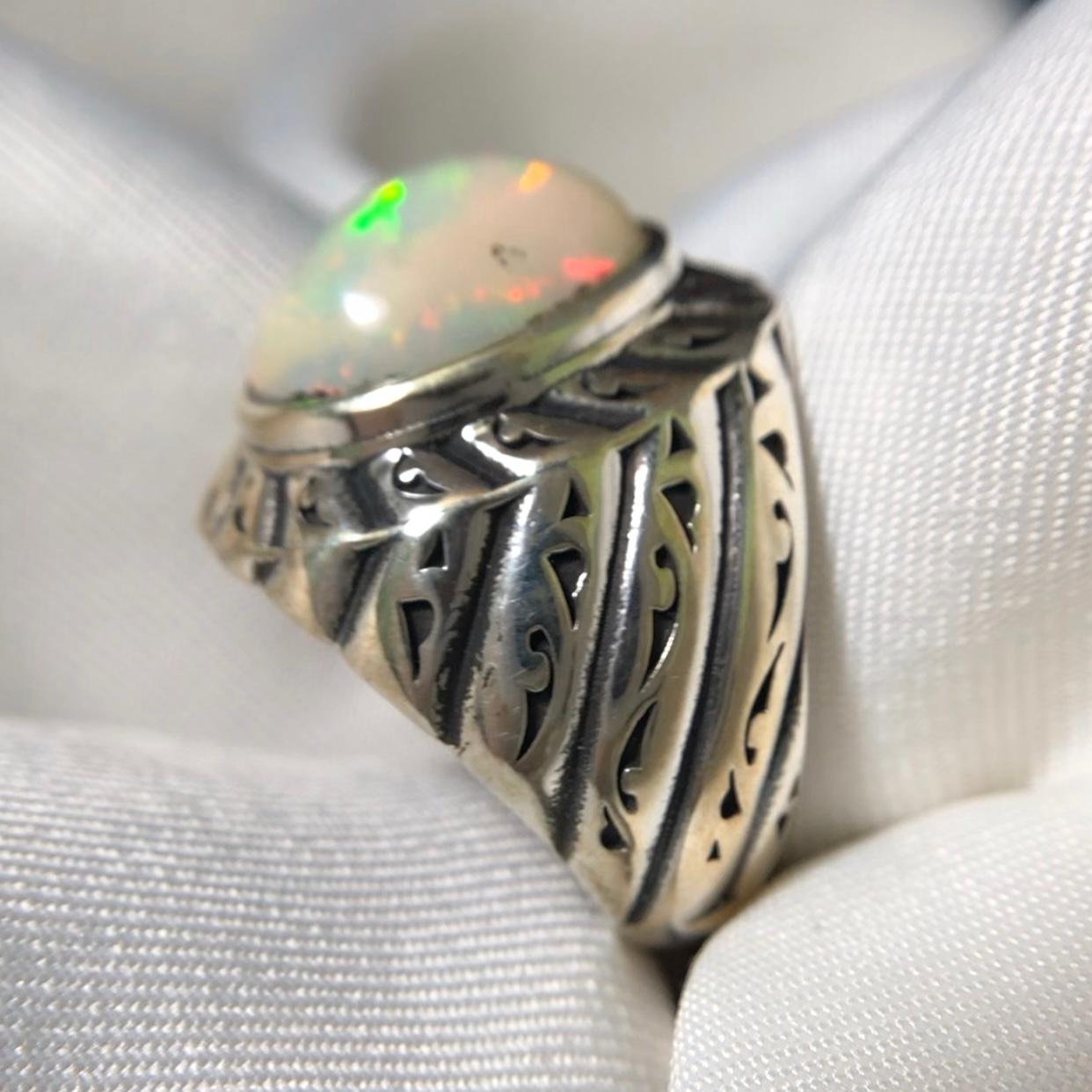 Anello in argento 925 opale bianco naturale fatto a mano pieno di fuoco misura 9,5 in vendita 3