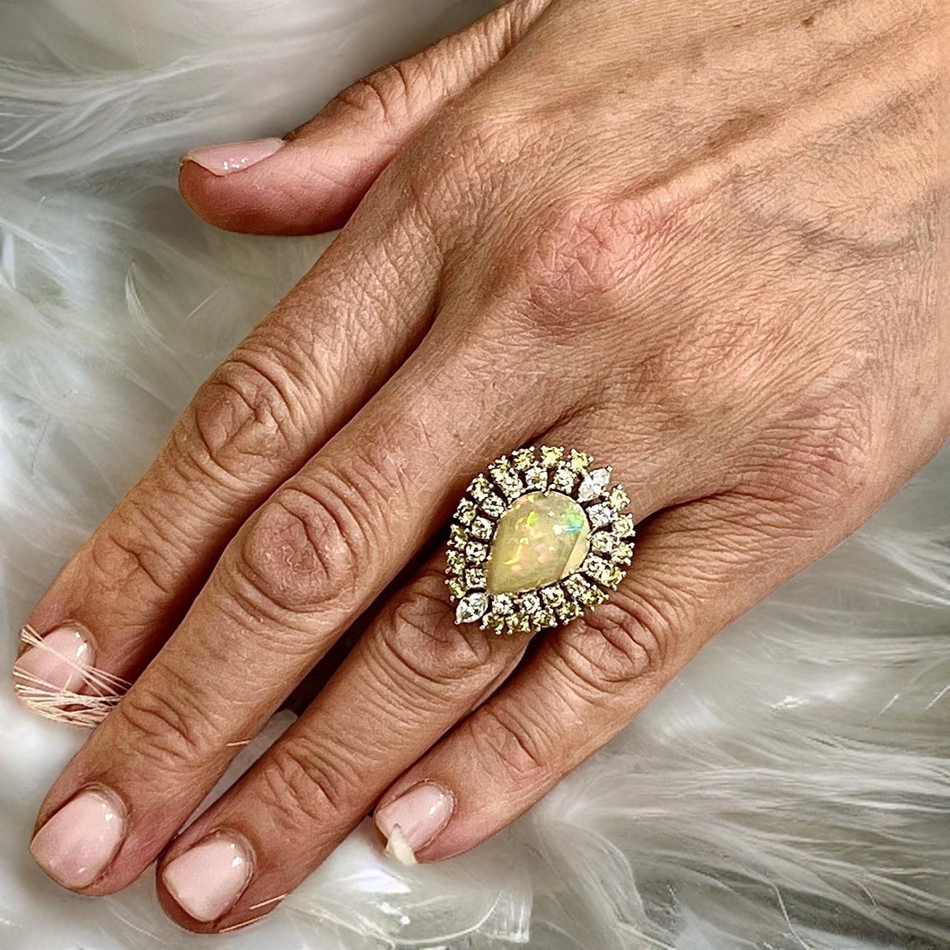 Natural White Opal Diamond Ring 14k Gold 11 TCW GIA Certified For Sale 5