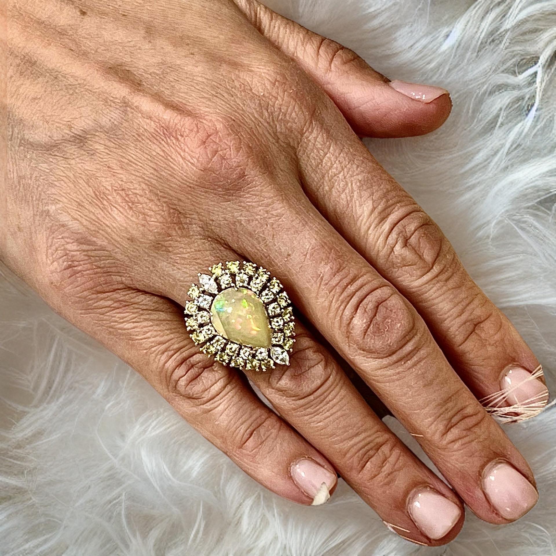 Natural White Opal Diamond Ring 14k Gold 11 TCW GIA Certified For Sale 3