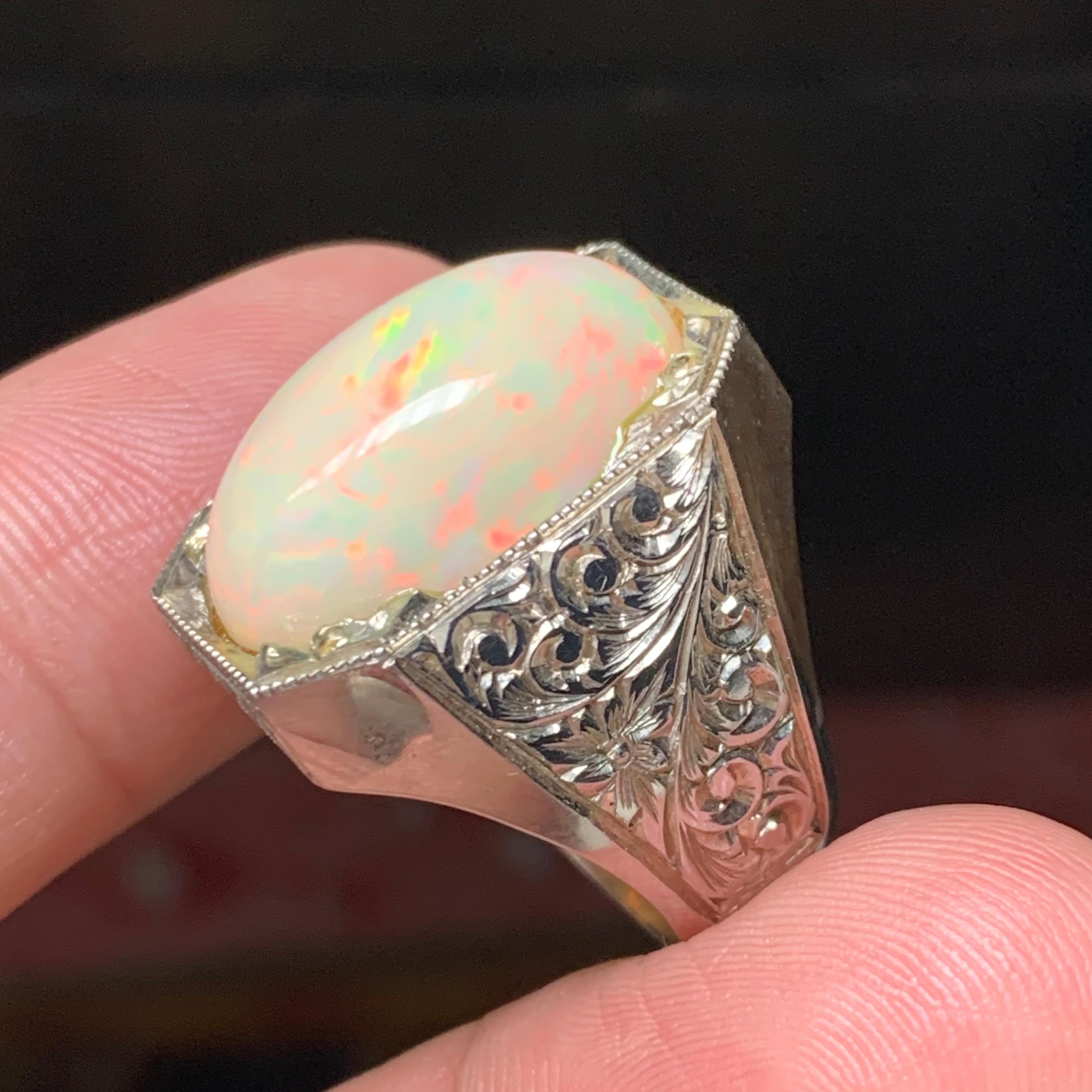 Cabochon Anello di opale bianco naturale in argento 925 - Fatto a mano con giochi di colore in vendita