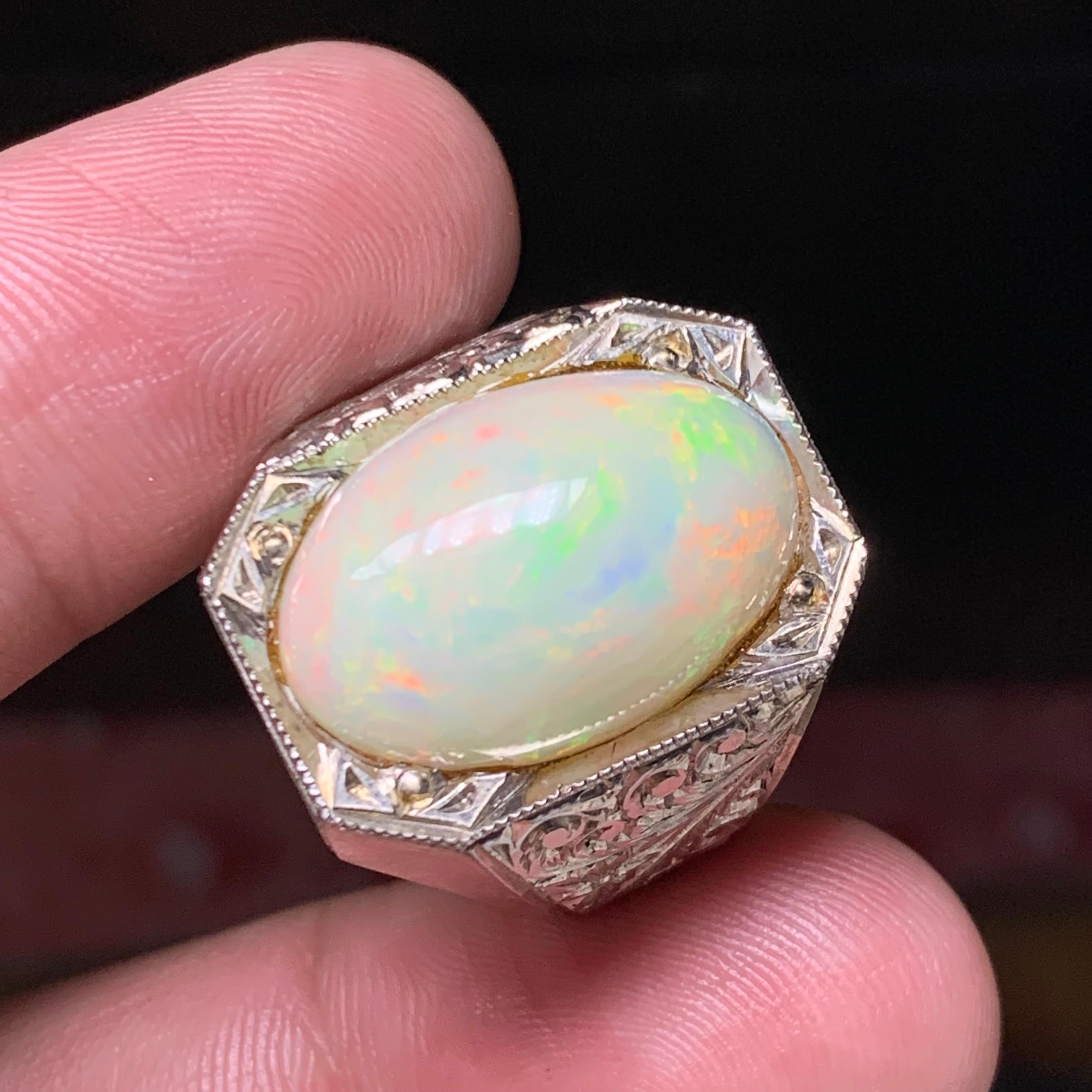 Anello di opale bianco naturale in argento 925 - Fatto a mano con giochi di colore In condizioni Nuovo in vendita a Peshawar, PK