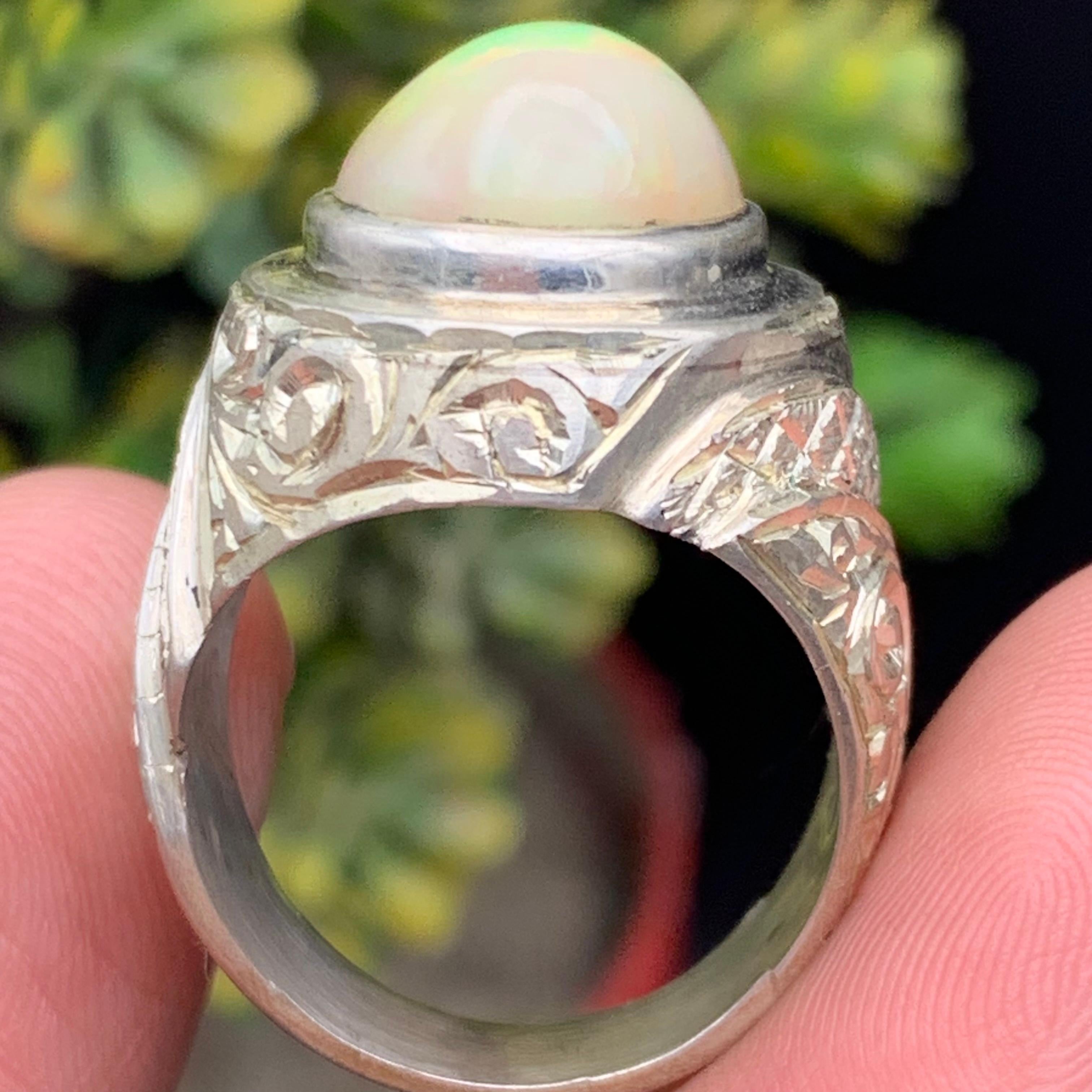 Natürlicher weißer Opal Ring in 925 Sterling Silber - Handgefertigt mit Farbspiel für Damen oder Herren im Angebot