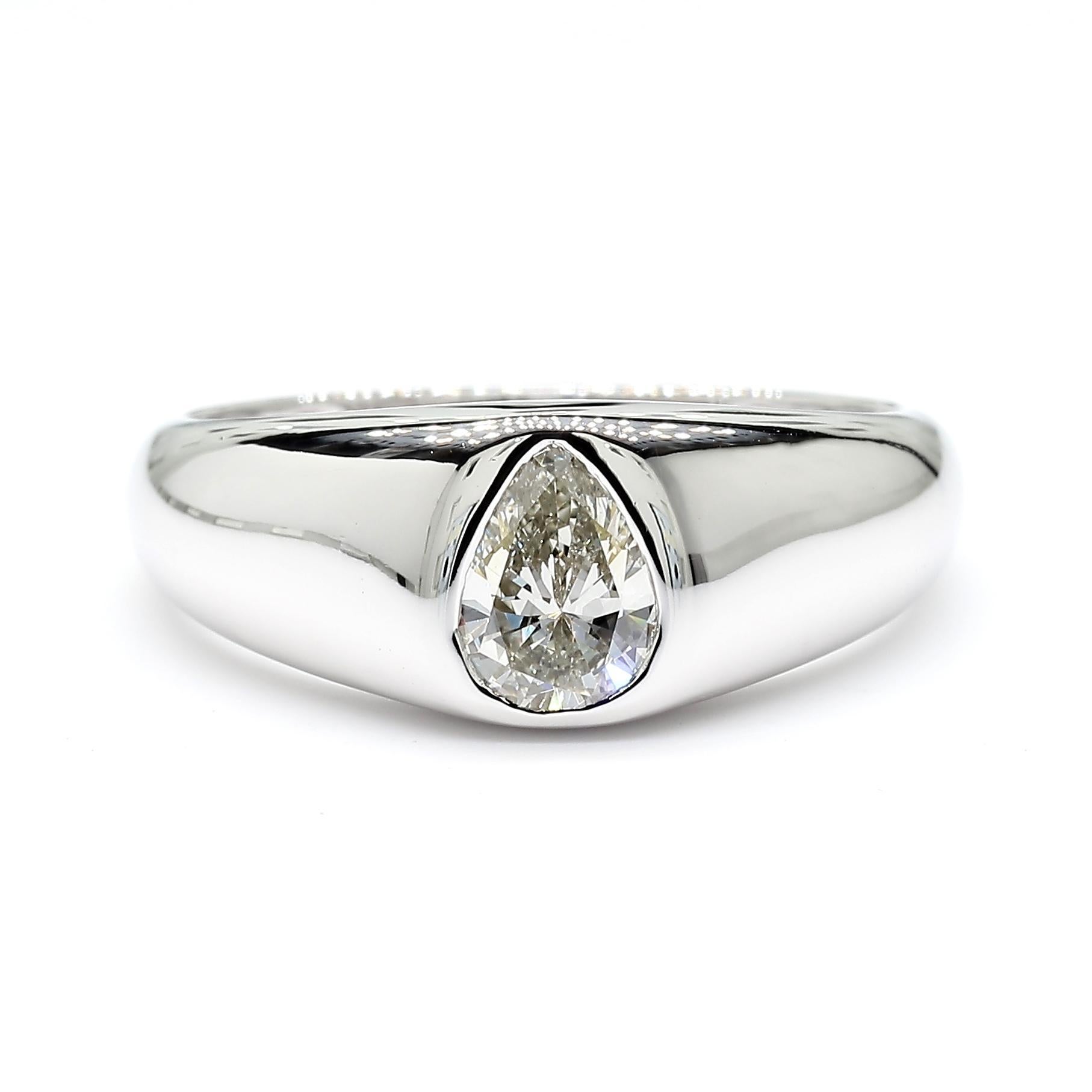 Contemporary Natural White Pear Diamond 0.52 Carat TW White Gold Cocktail Band For Sale