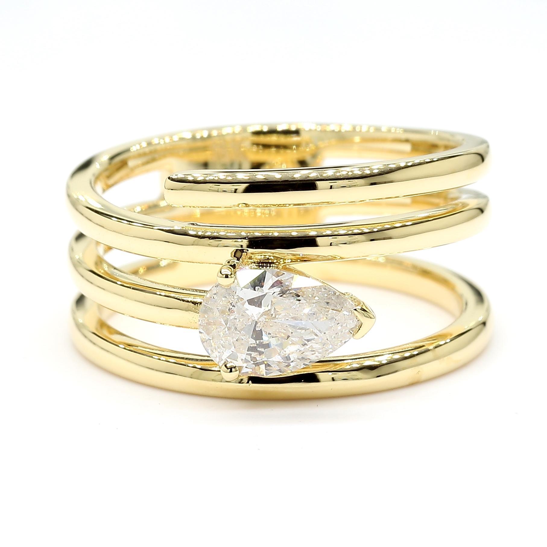 Anillo de cóctel de oro amarillo con diamantes pera blanca natural de 0.72 quilates TW Contemporáneo en venta