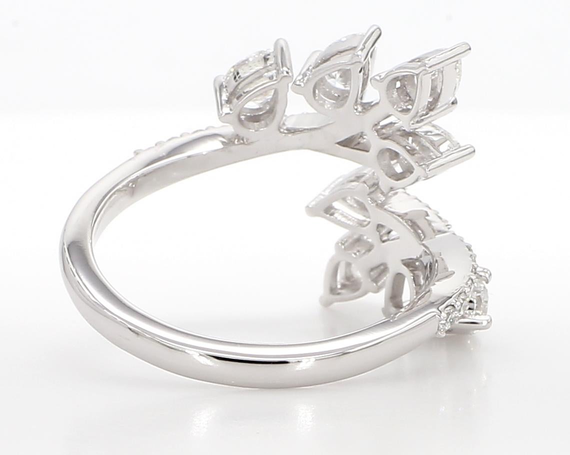 Natürlicher weißer birnenförmiger Diamant 1.28 Karat TW Weißgold Cocktail-Ring im Angebot 3