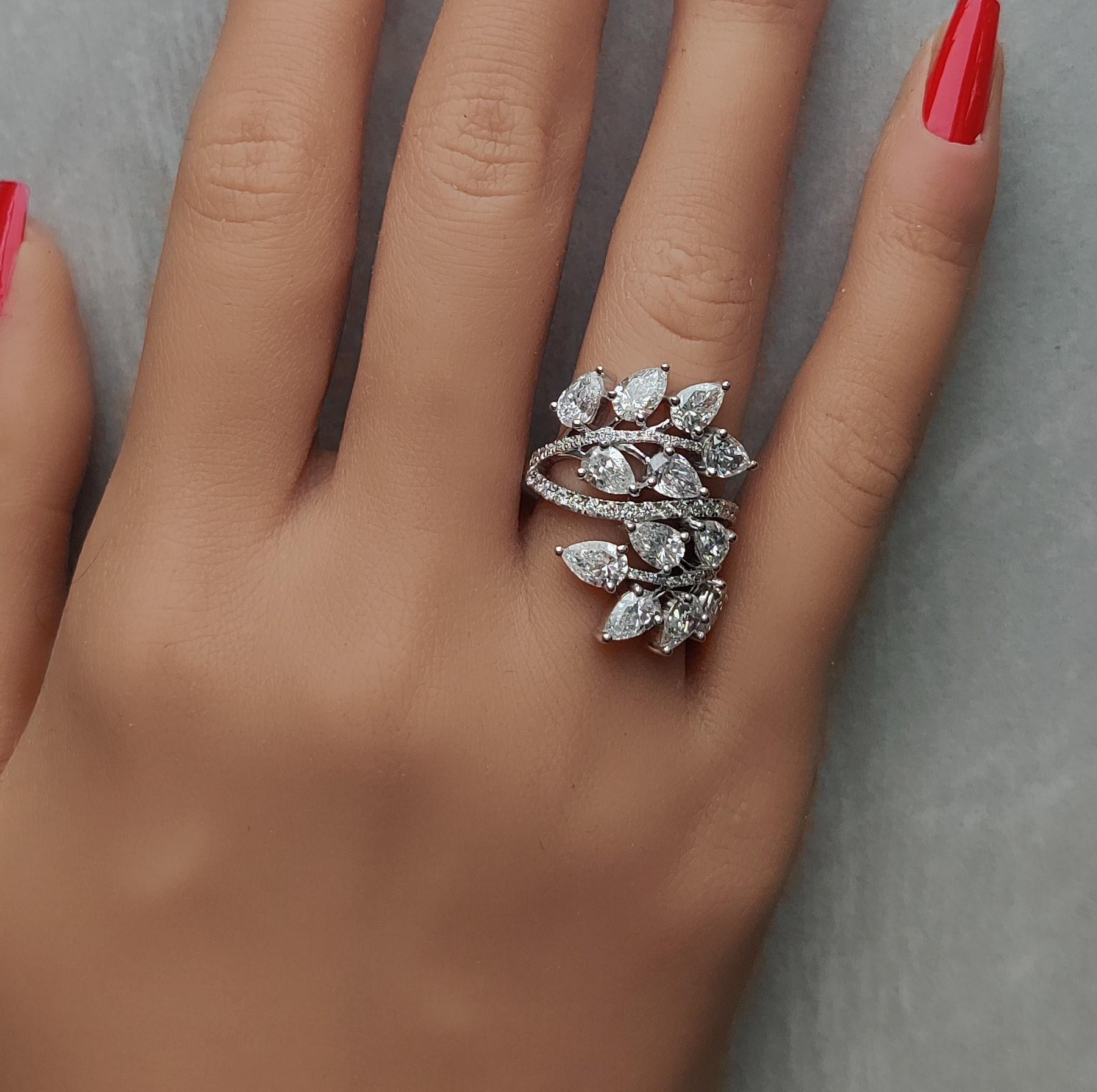Natural White Pear Diamond 5.11 Carat TW White Gold Cocktail Ring In New Condition For Sale In New York, NY