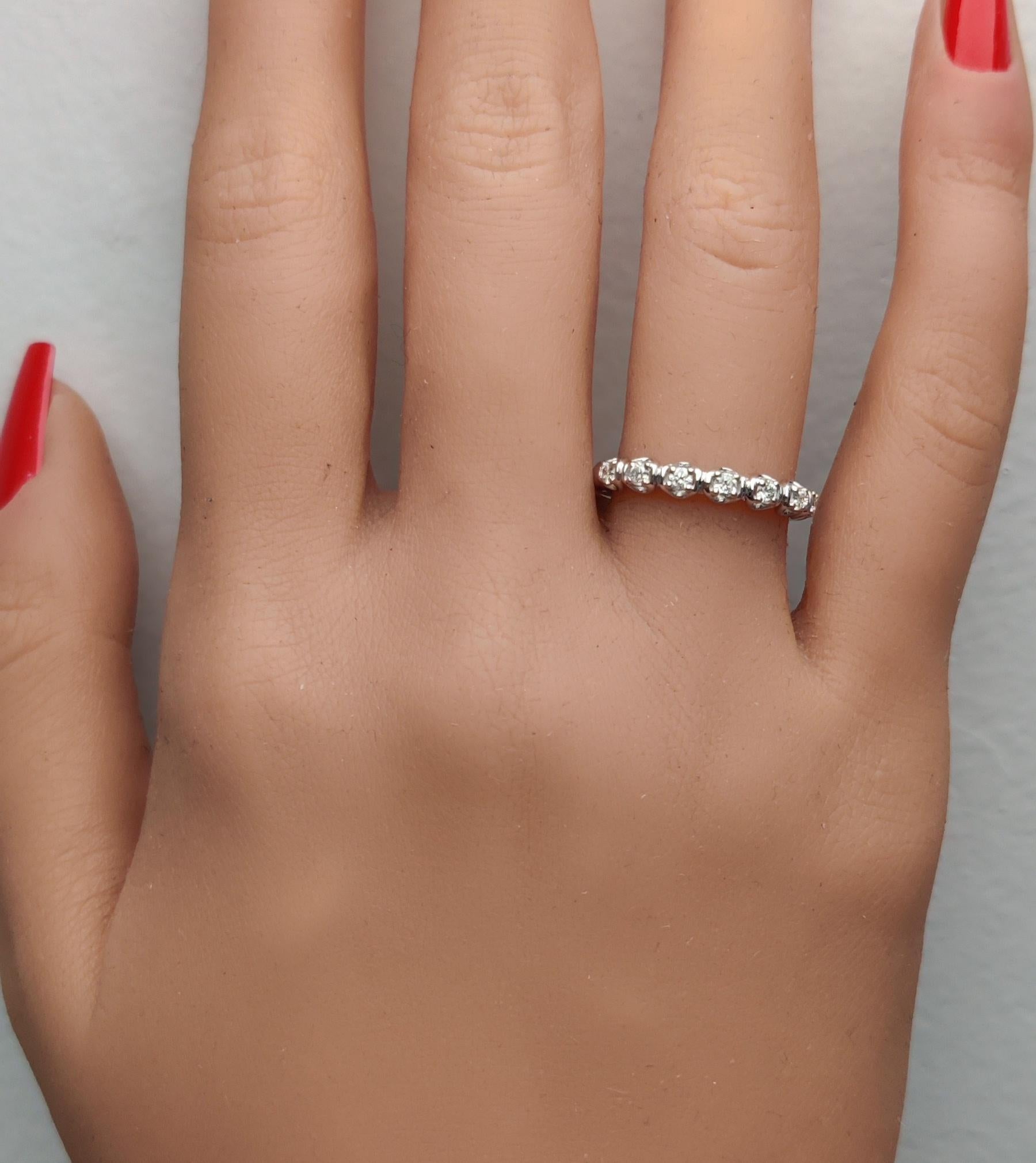 Natürlicher weißer runder Diamant 0.23 Karat TW Weißgold Ehering im Zustand „Neu“ im Angebot in New York, NY