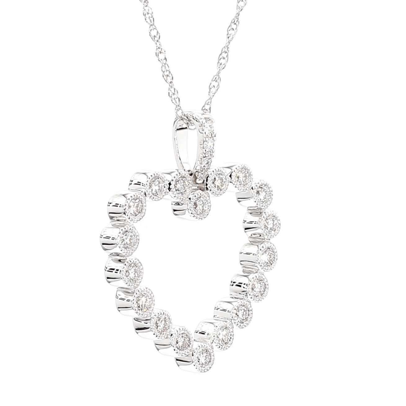 Contemporain Pendentif en or blanc avec diamant rond naturel de 0.28 carat TW en vente