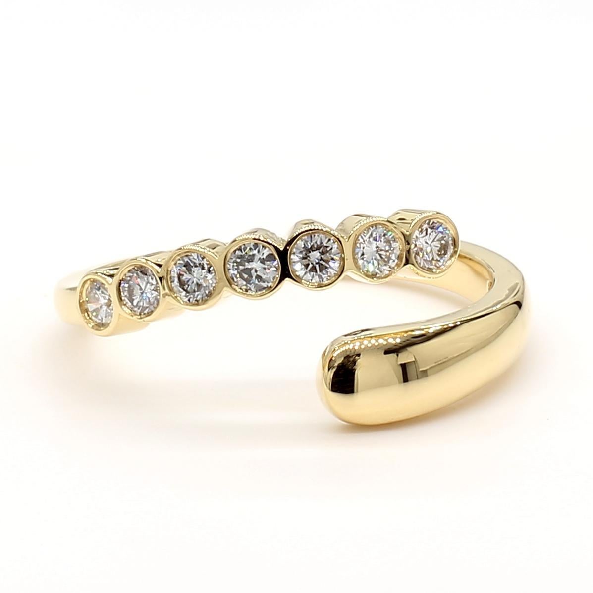 Contemporain Bague cocktail en or jaune avec diamants ronds blancs naturels de 0.31 carat poids total en vente