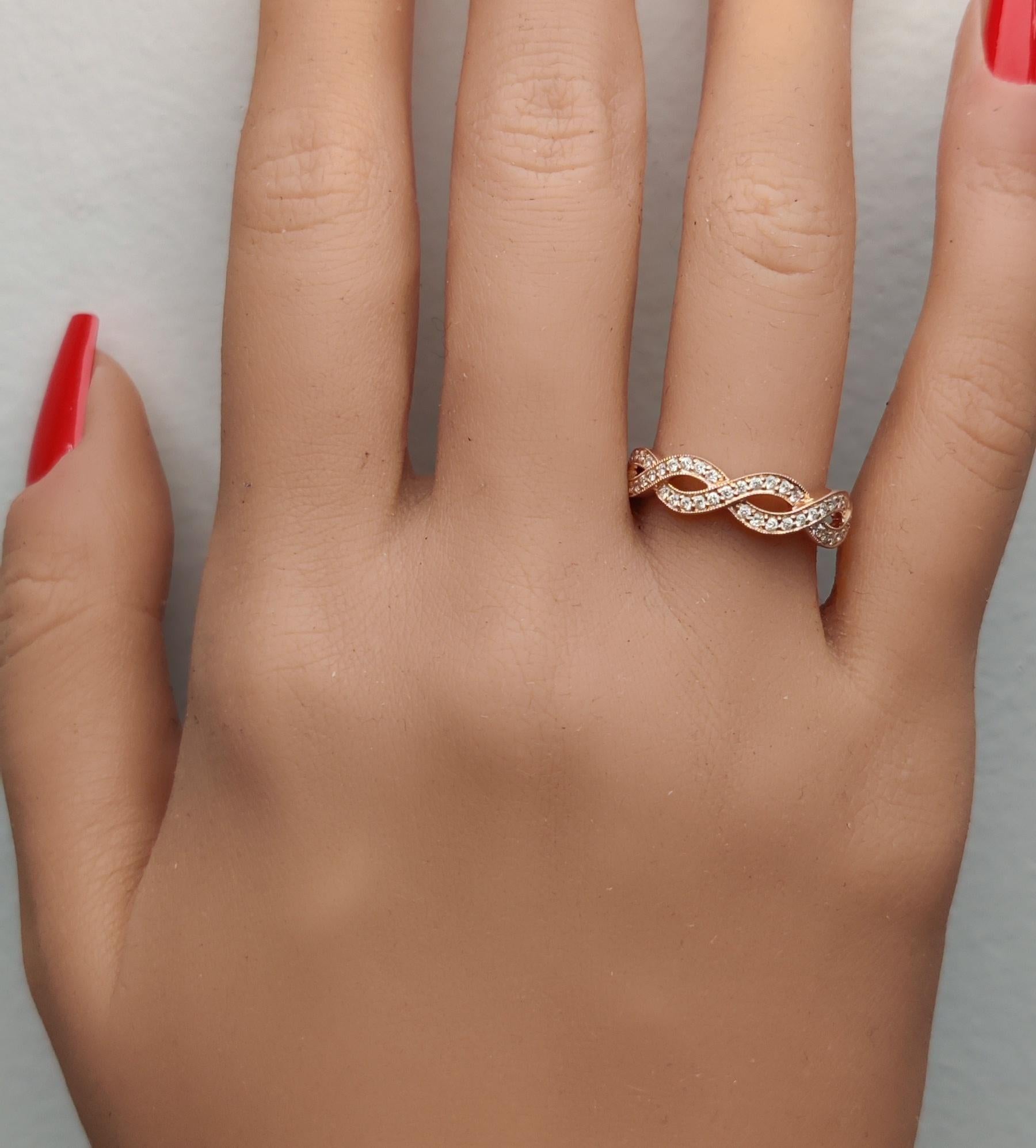 Natural White Round Diamond 0.32 Carat TW Rose Gold Cocktail Band In New Condition For Sale In New York, NY