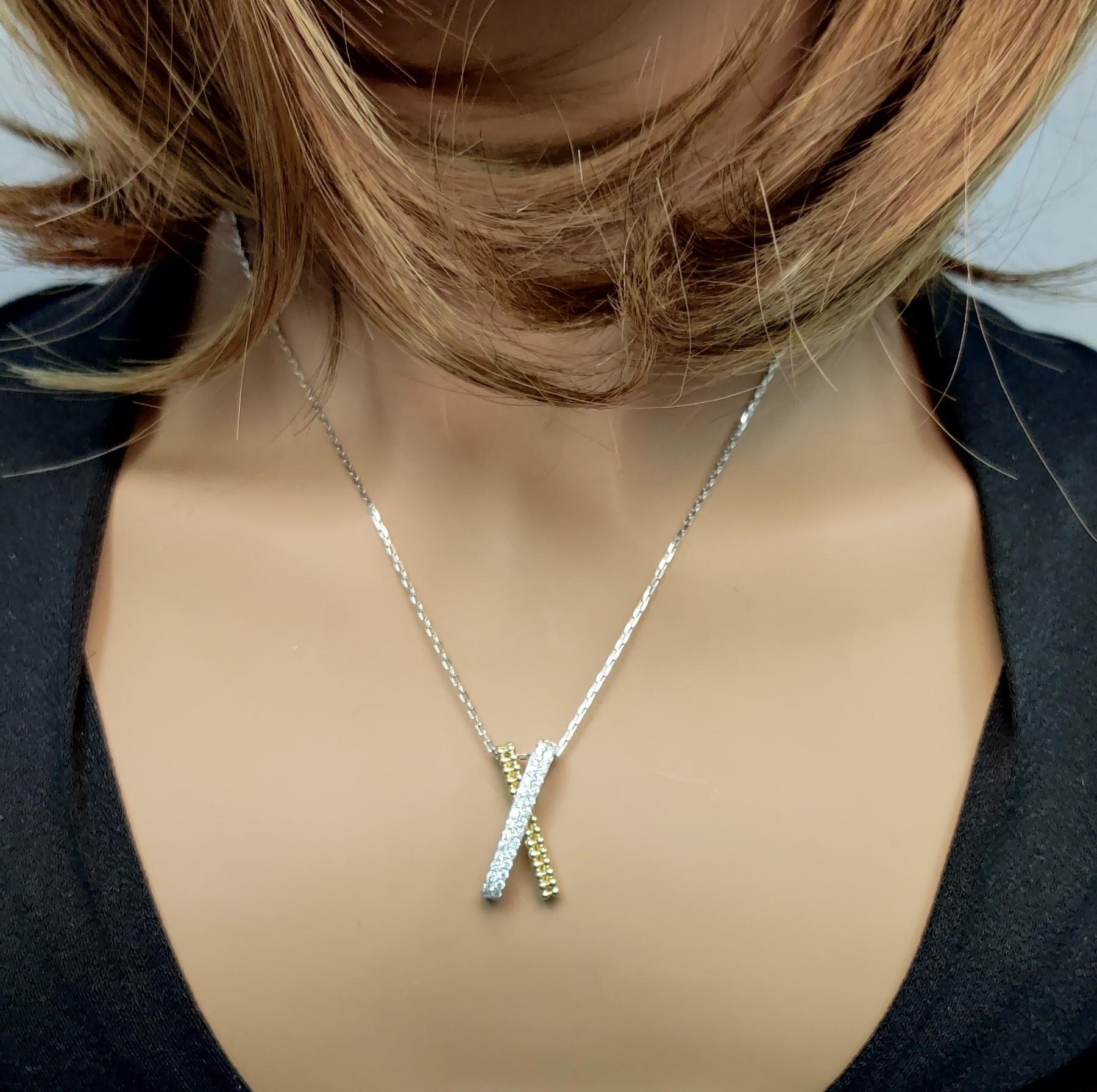 Pendentif en or blanc naturel de 0.42 carat poids total Neuf - En vente à New York, NY