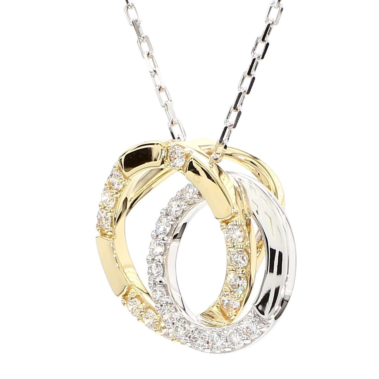 Le magnifique pendentif en diamant de Raregemworld. Monté dans une belle monture en or jaune et blanc 18K avec un mélee de diamants blancs ronds naturels. Ce pendentif est garanti pour impressionner et enrichir votre collection personnelle.

Poids