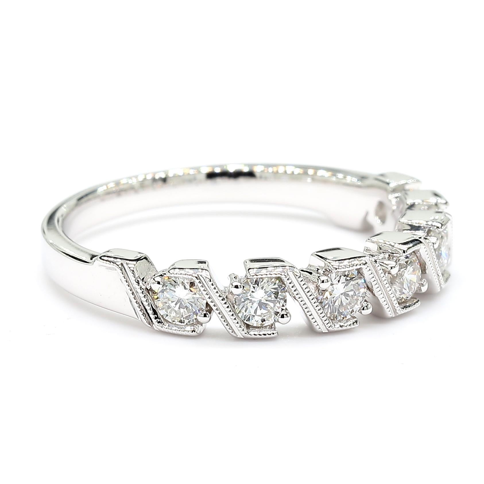 Natürlicher weißer runder Diamant 0,52 Karat TW Weißgold Ehering (Zeitgenössisch) im Angebot