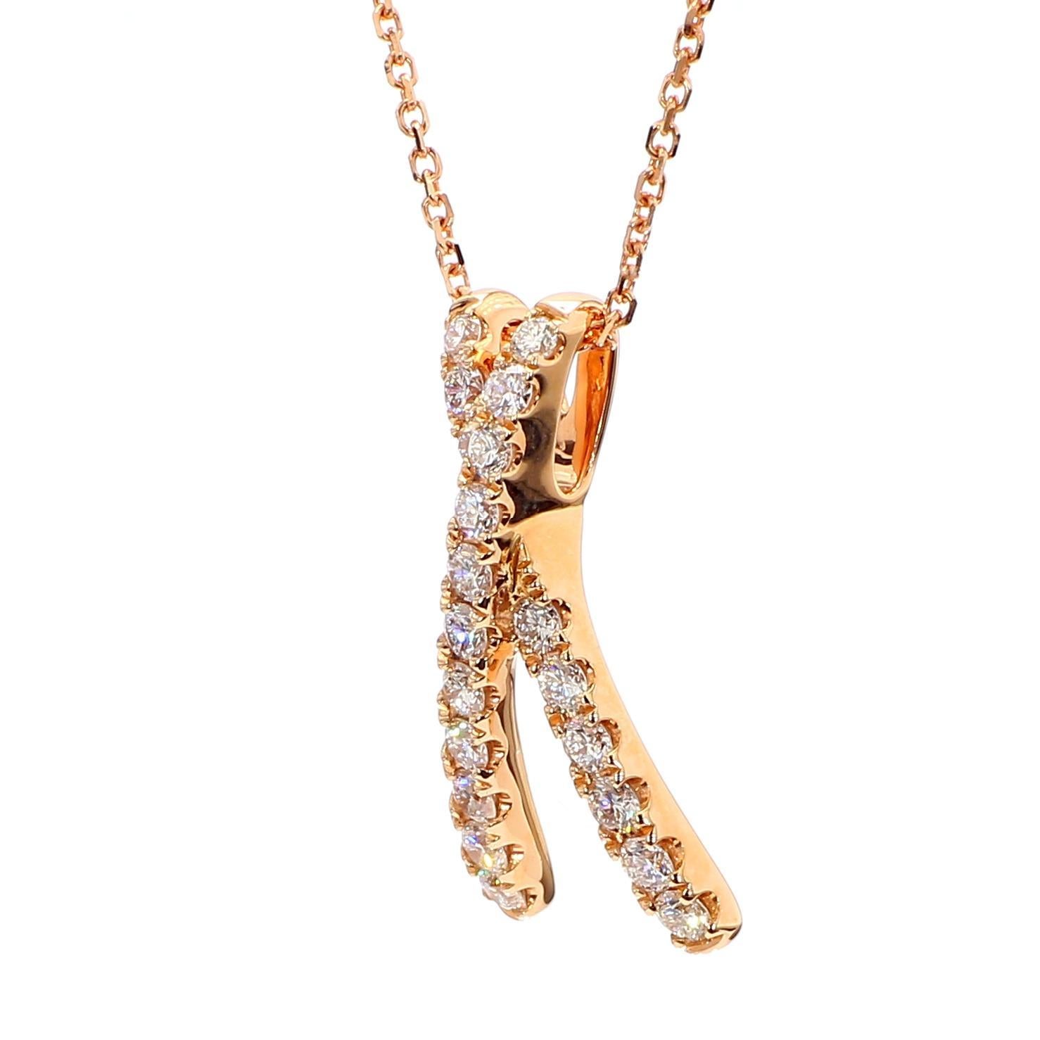 Le pendentif classique en diamant de Raregemworld. Monté dans une belle monture en or rose 18 carats avec une mêlée de diamants blancs ronds naturels. Ce pendentif est garanti pour impressionner et enrichir votre collection personnelle.

Poids total