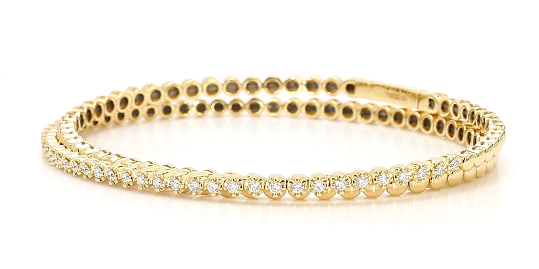 Le magnifique bracelet en diamants de Raregemworld. Monté dans une belle monture en or jaune 18 carats avec des diamants blancs naturels de taille ronde. Ce bracelet est garanti pour impressionner et enrichir votre collection personnelle.

Poids