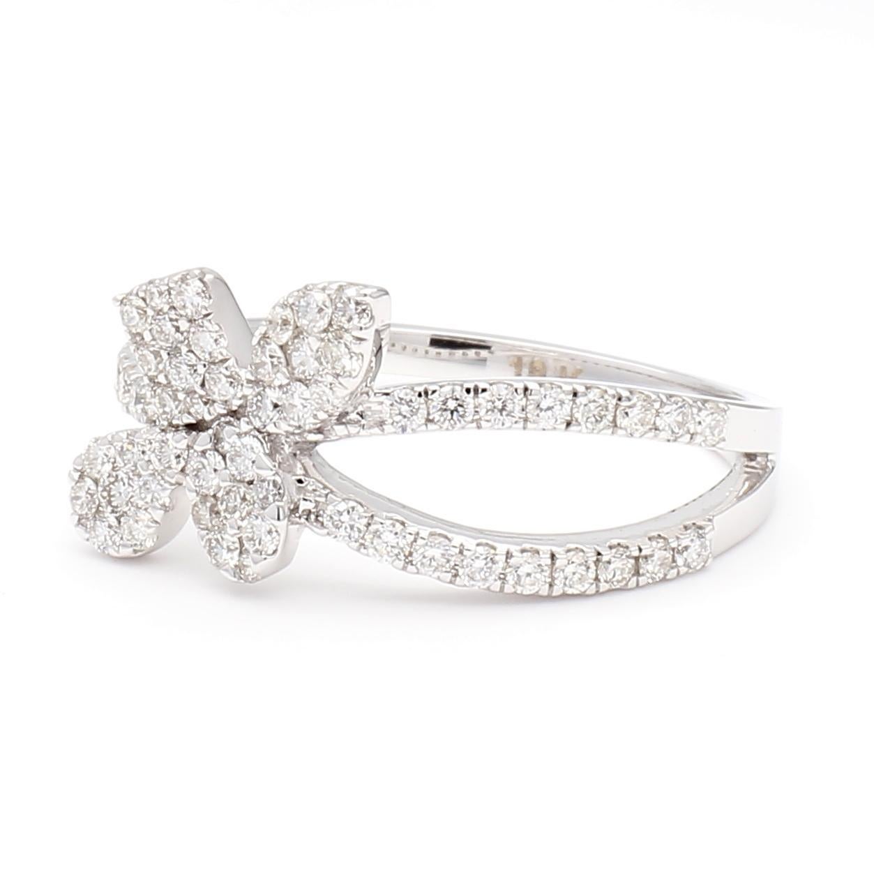 Das klassische Diamantband von RareGemWorld. Montiert in einer schönen 18K Weißgold Fassung mit natürlichen runden weißen Diamanten Nahkampf. Dieses Band wird Sie garantiert beeindrucken und Ihre persönliche Sammlung bereichern!

Gesamtgewicht: