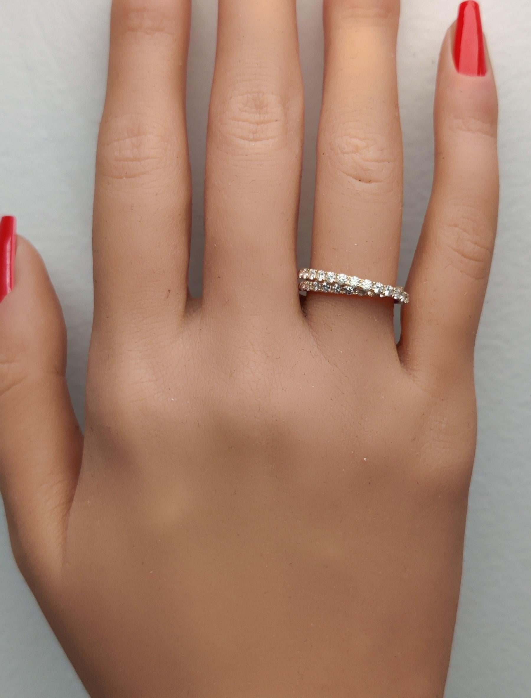 Natural White Round Diamond 0.70 Carat TW Yellow Gold Cocktail Band In New Condition For Sale In New York, NY