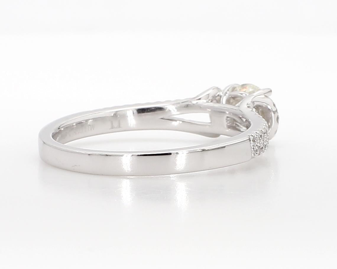Women's Natural White Round Diamond 0.71 Carat TW White Gold Cocktail Ring For Sale