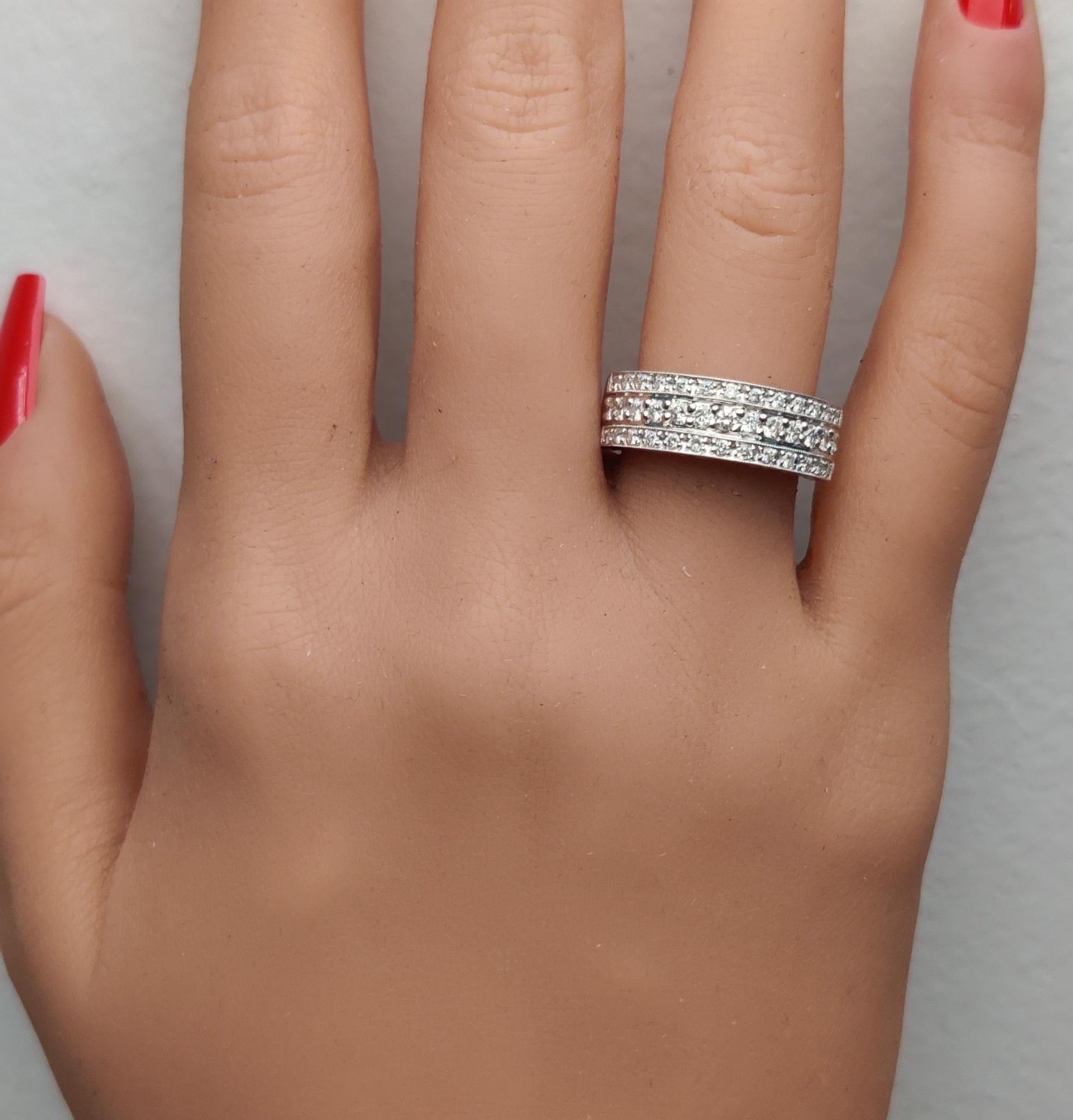 Cocktailring, natürlicher weißer runder Diamant 0.72 Karat TW Weißgold im Zustand „Neu“ im Angebot in New York, NY