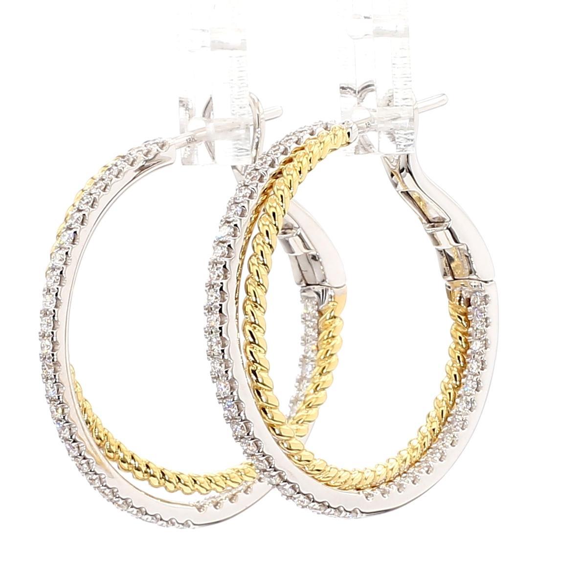 Les magnifiques boucles d'oreilles en diamant de Raregemworld. Monté dans une belle monture en or jaune et blanc 18 carats avec des diamants blancs de taille ronde naturelle. Ces boucles d'oreilles sont garanties pour impressionner et améliorer