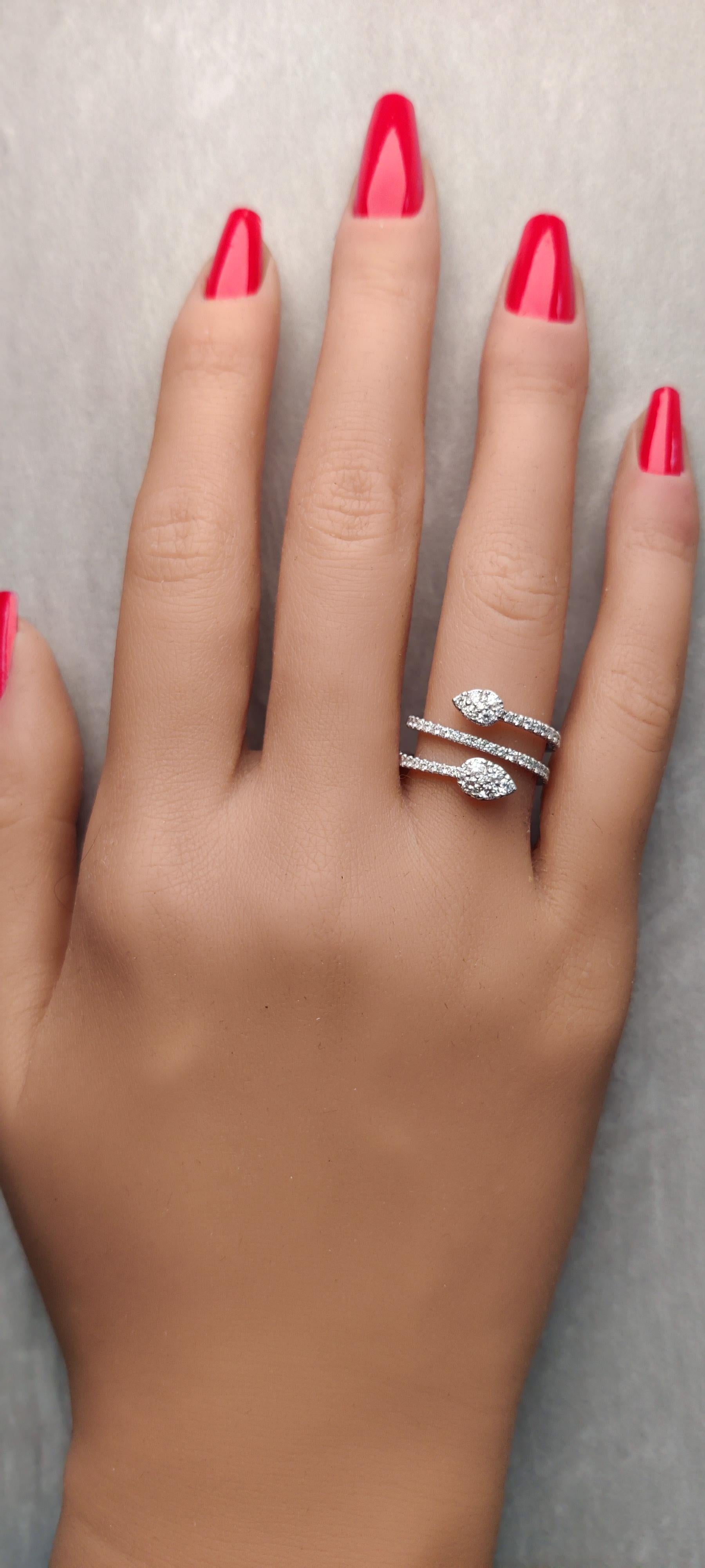 Das klassische Diamantband von RareGemWorld. Montiert in einer schönen 18K Weißgold Fassung mit natürlichen runden weißen Diamanten Nahkampf. Dieses Band wird Sie garantiert beeindrucken und Ihre persönliche Sammlung bereichern!

Gesamtgewicht: