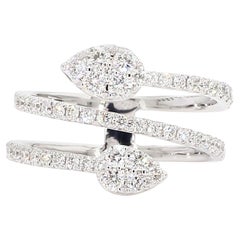 Bague cocktail en or blanc naturel avec diamants ronds de 0.81 carat poids total