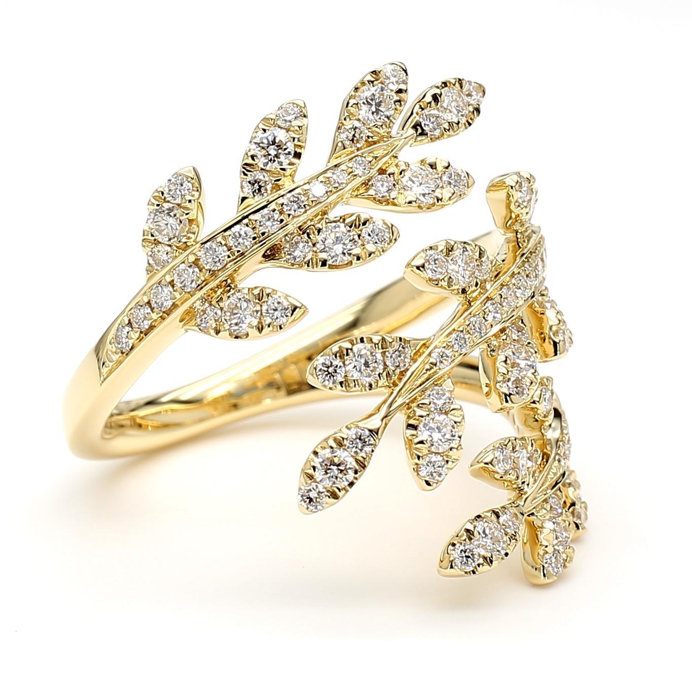 Natural White Round Diamond 0.82 Carat TW Yellow Gold Cocktail Ring (Rundschliff) im Angebot