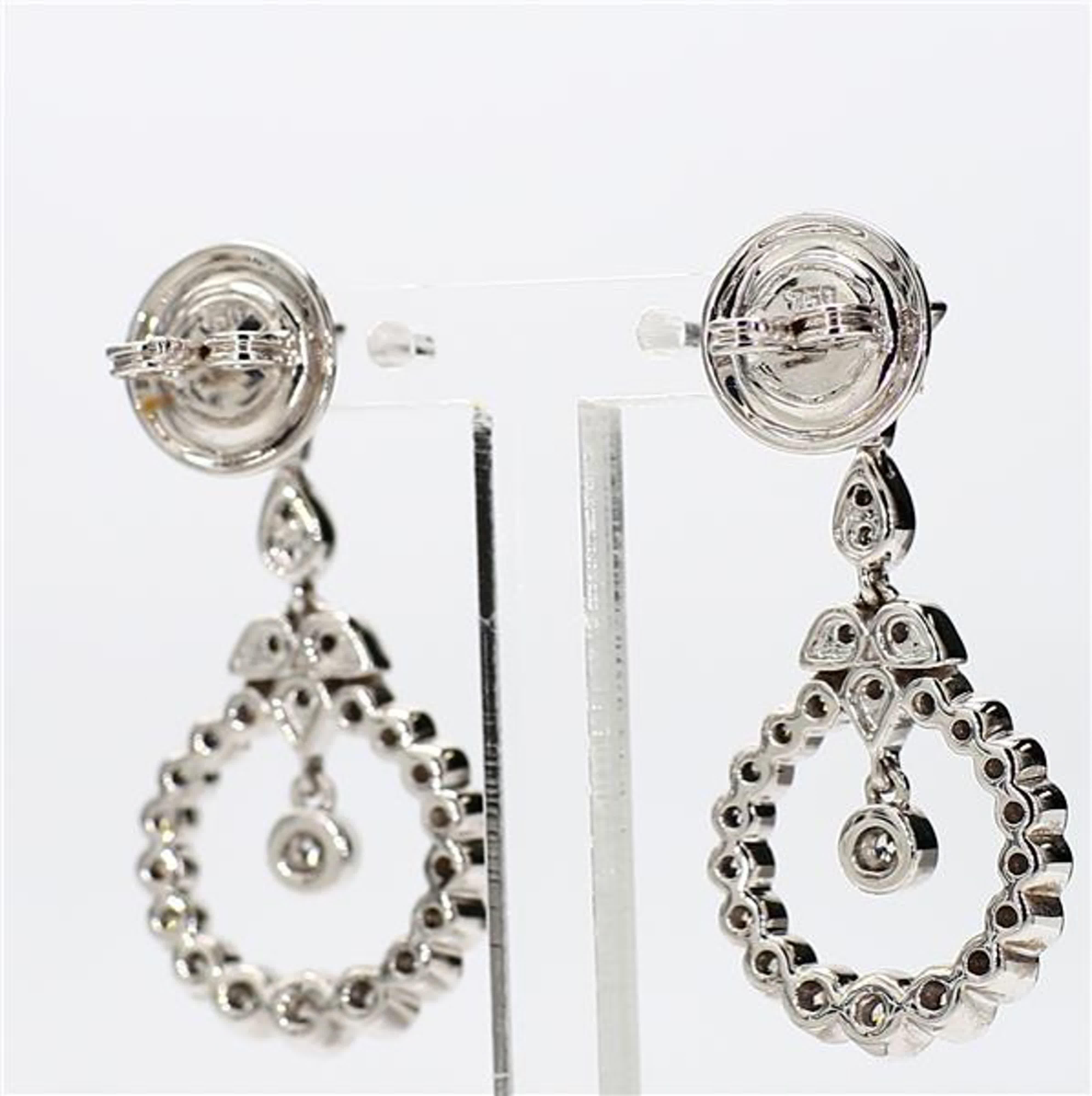 Natural White Round Diamond 1.12 Carat TW White Gold Drop Earrings In New Condition For Sale In New York, NY