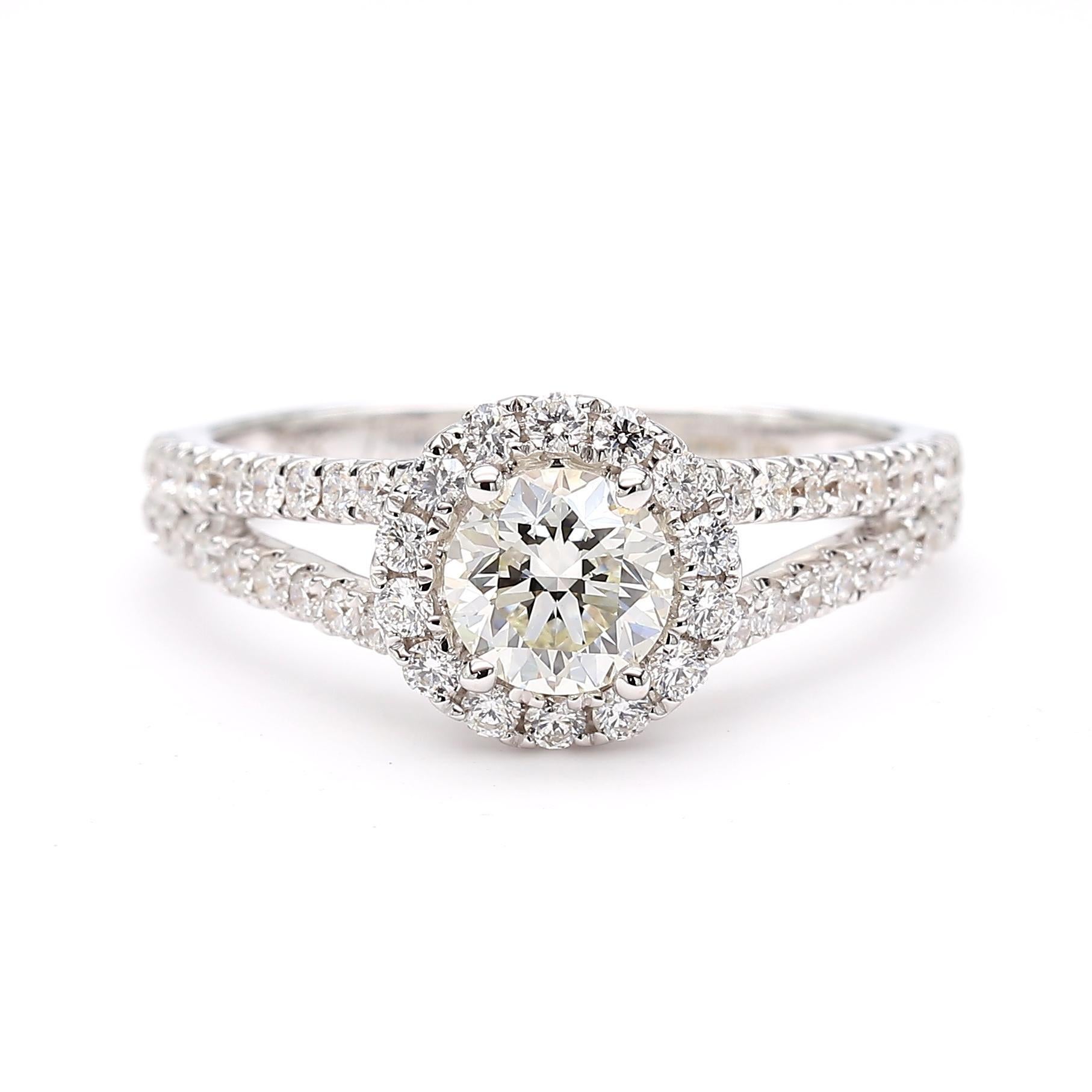Contemporain Bague de fiançailles en or blanc naturel avec diamant rond de 1.15 carat poids total en vente