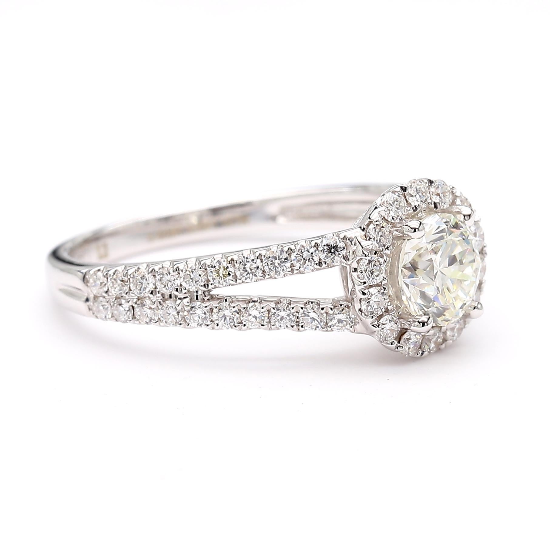 Taille ronde Bague de fiançailles en or blanc naturel avec diamant rond de 1.15 carat poids total en vente