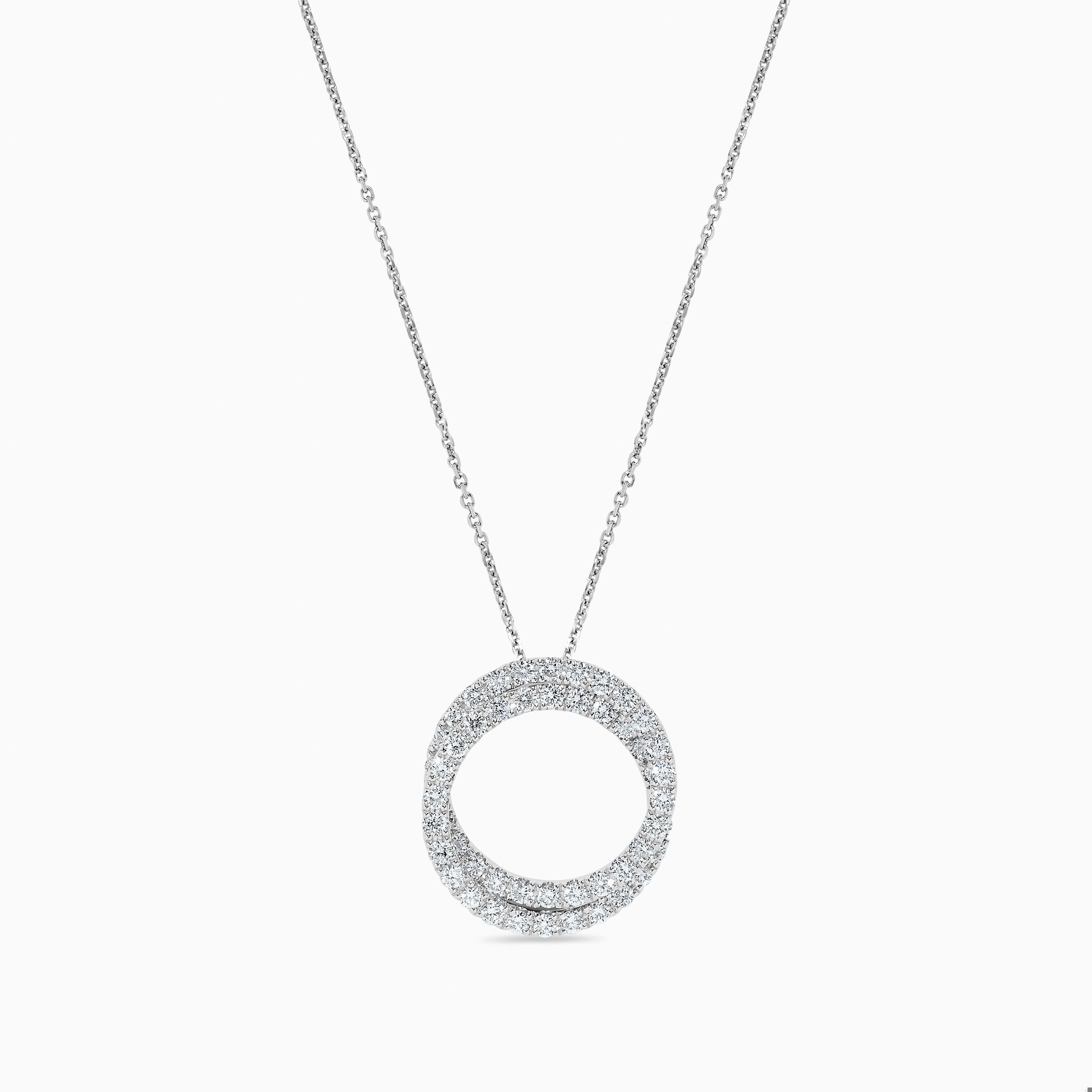 Le pendentif classique en diamant de Raregemworld. Monté dans une belle monture en or blanc 18 carats avec un mélee de diamants blancs ronds naturels. Ce pendentif est garanti pour impressionner et enrichir votre collection personnelle.

Poids total