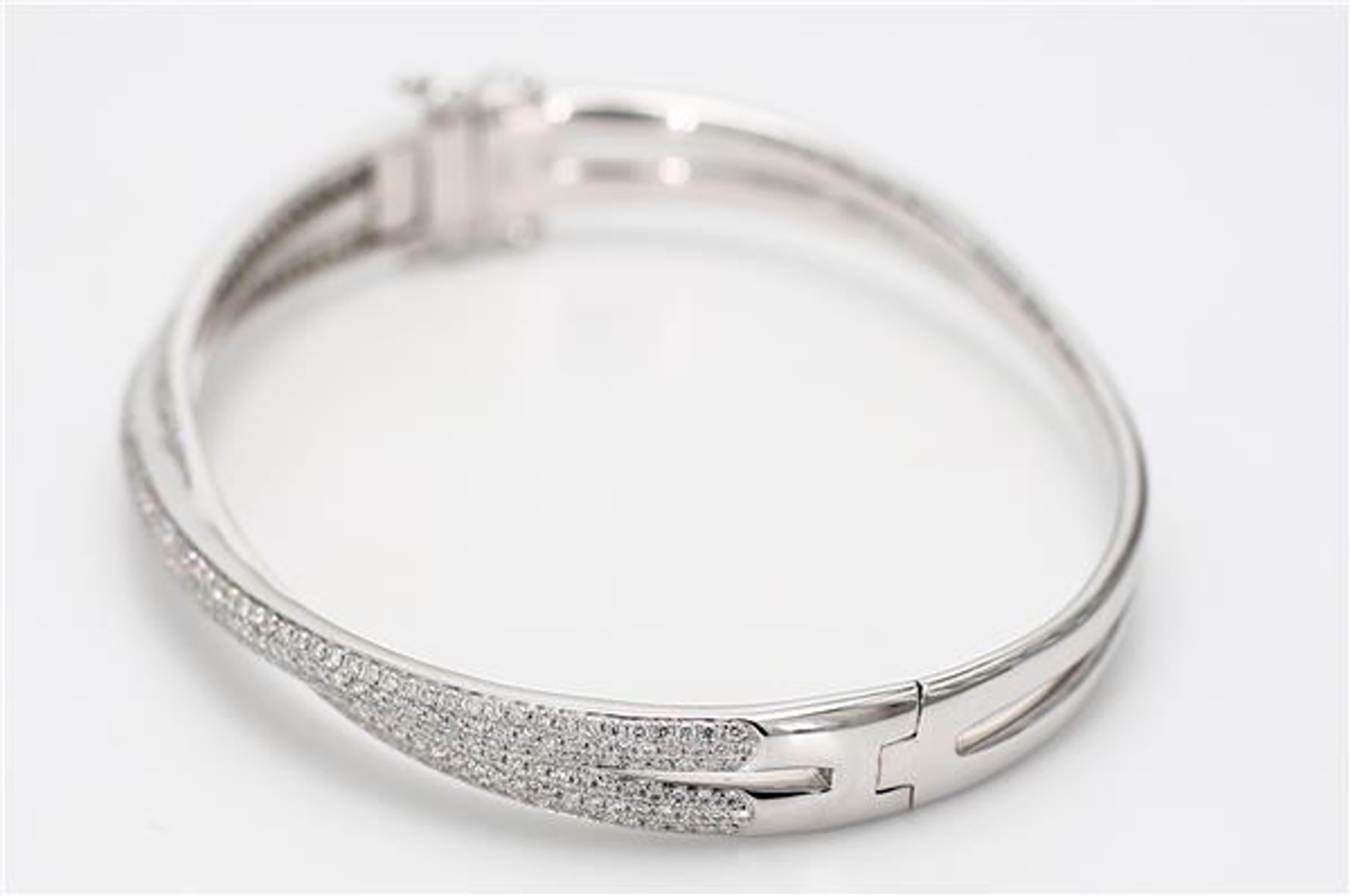 Contemporary Natural White Round Diamond 1.55 Carat TW White Gold Cuff Bracelet For Sale